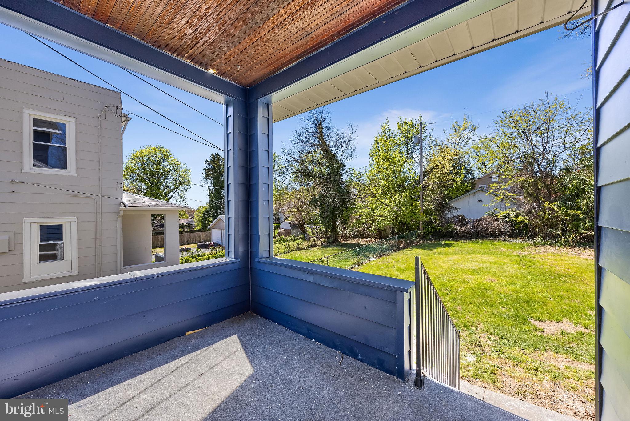 ROSEMONT EAST - Residential