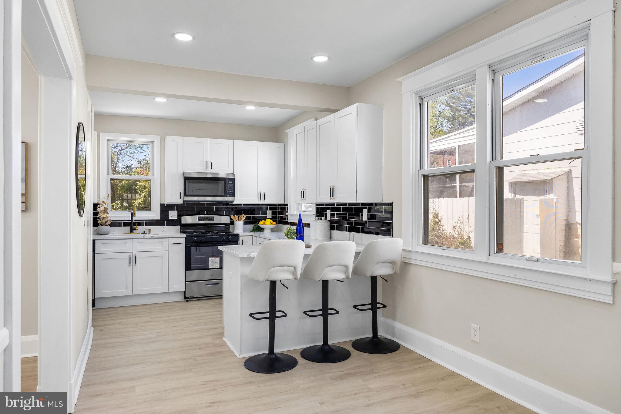 ROSEMONT EAST - Residential