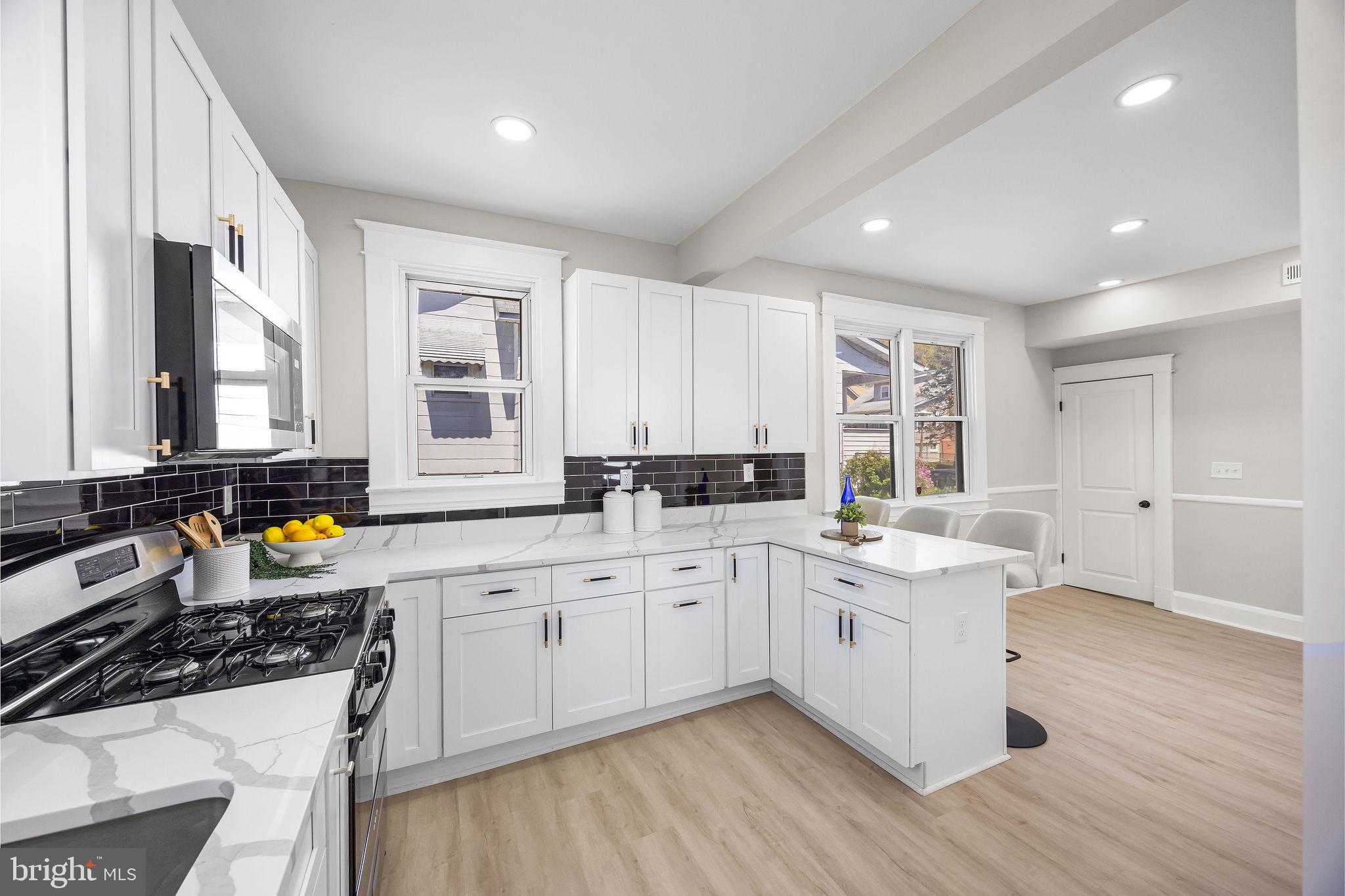 ROSEMONT EAST - Residential