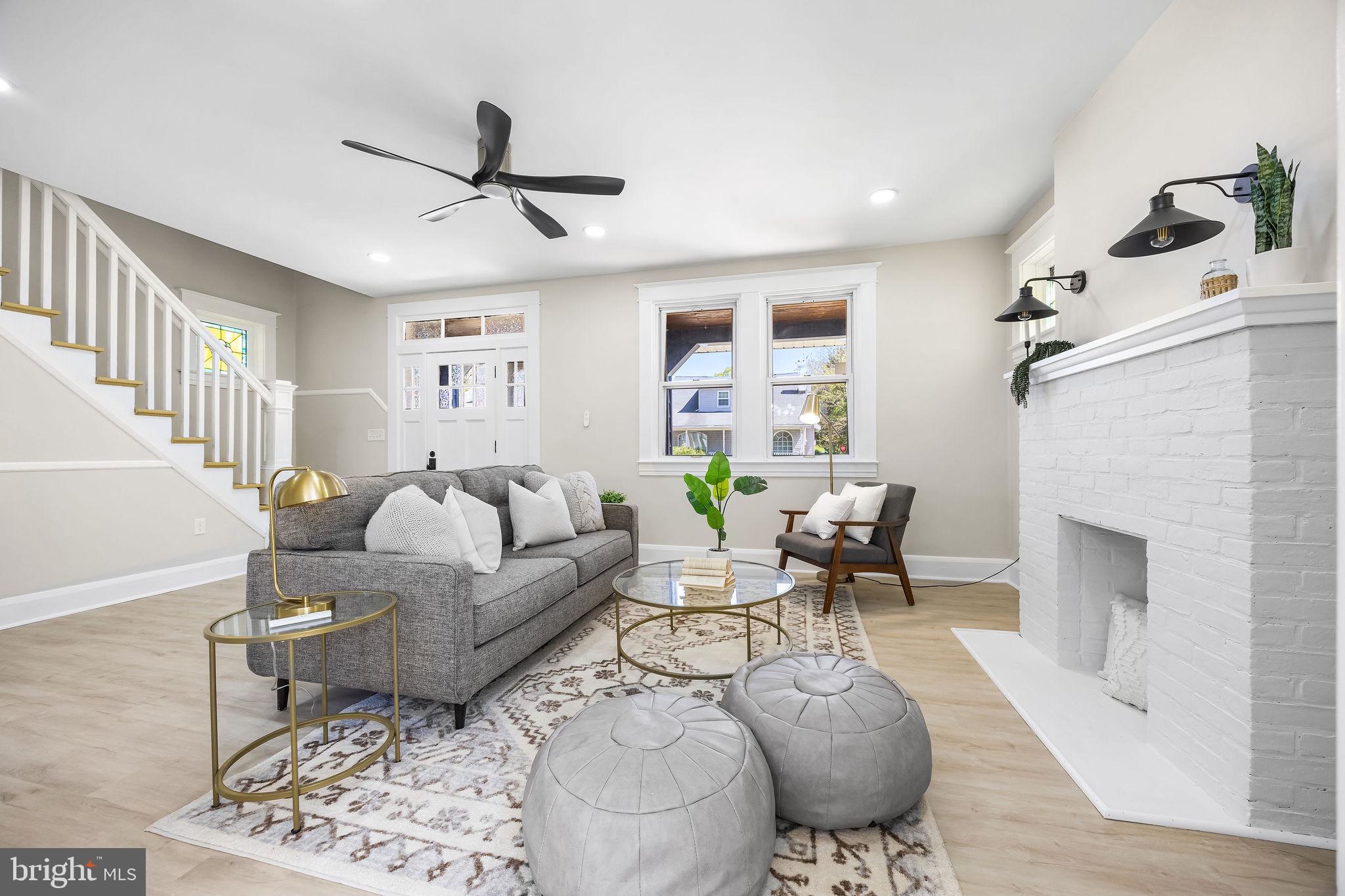 ROSEMONT EAST - Residential