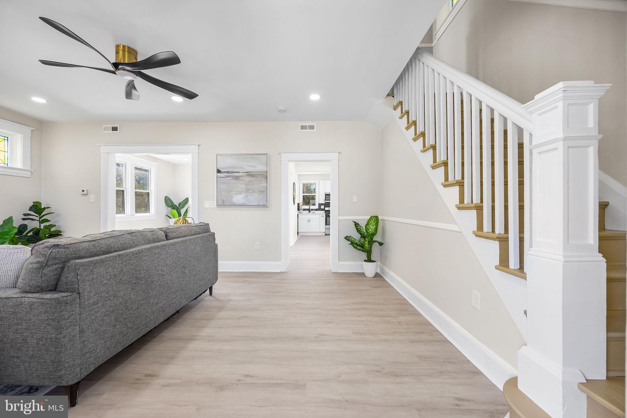 ROSEMONT EAST - Residential