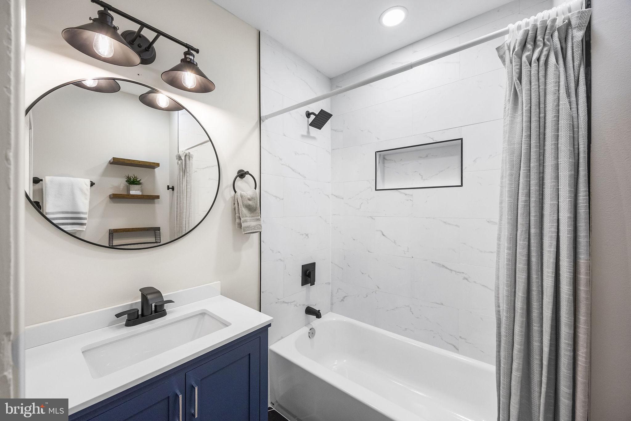 ROSEMONT EAST - Residential