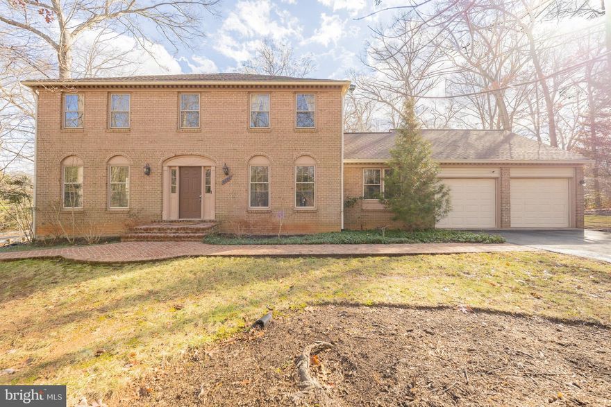 🏡 Vienna Living with Reston's Convenience: Your Private 1-Acre Oasis Awaits! ☀️

NEW PRICE!!

Discover the best of both worlds in this classic brick-front colonial perfectly situated in desirable Vienna (22181), right on the border of Reston. This is a rare opportunity to own a piece of quiet luxury with exceptional space and a fantastic location for commuting and lifestyle!

✨ Property Highlights
Premium Location: Enjoy the prestige of a Vienna address coupled with the unbeatable accessibility to Reston Town Center, Wiehle-Reston East Metro, Dulles Toll Road, and major commuter routes (I-66, Tysons Corner).

Expansive 1-Acre Lot: Unwind in your own private, park-like setting—a truly generous lot size for this area, offering space for recreation, gardening, and ultimate privacy.

Private Inground Pool: Be the host for all seasons! The sparkling inground pool is the centerpiece of your backyard oasis, perfect for summer entertaining and relaxation.

Classic Colonial Charm: A stately brick front gives this home timeless curb appeal and a welcoming presence.

Convenient Parking: Attached two-car garage provides sheltered parking and additional storage.

🛏️ Spacious & Flexible Floor Plan
This home is designed for family living with excellent separation of space:
The main level features hardwood floors, cozy fire place.  The gourmet kitchen includes granite countertops, stainless steel appliances, and sunny breakfast area, and access to a trex deck and pool.  This level includes sunny living room, dining room, family , library and laundry/mud room.

Upper Level: Features 4 generously sized bedrooms and 2 full bathrooms, including a primary suite ready to be customised to your taste.

Lower Level (Basement): Fully equipped with a 5th bedroom and 3rd full bathroom, ideal for an in-law suite, au pair, dedicated home office, or guest quarters.

This is more than a home; it's a lifestyle upgrade. Combine the highly-rated schools and community events of Vienna with the high-tech employment and vibrant dining/shopping scene of Reston.

Don't miss the chance to own a spacious lot and an in-ground pool in this prime Northern Virginia location!

ROOF, SIDING and GUTTERS in 2022
HEATING and COOLING SYSTEMS replaced in July 2020
Master bathroom and guest bathroom renovated in 2020