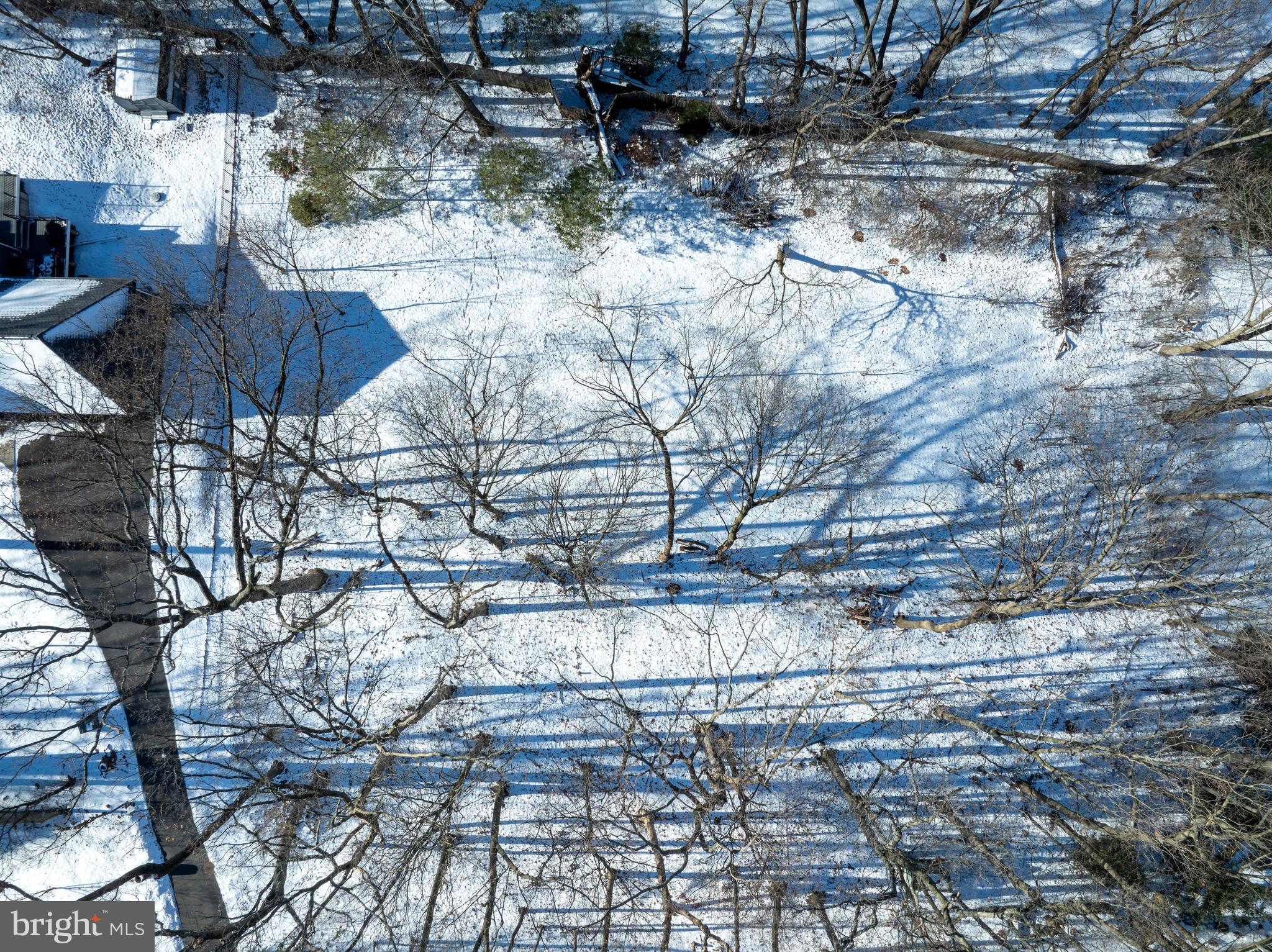 CENTRE HILLS VILLAGE - Land