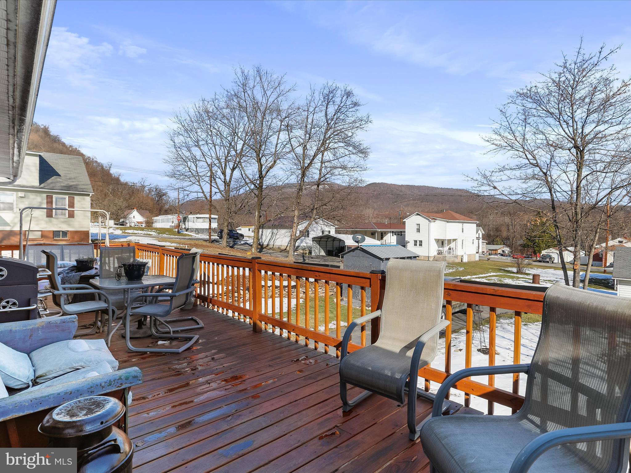 WEST END - Residential