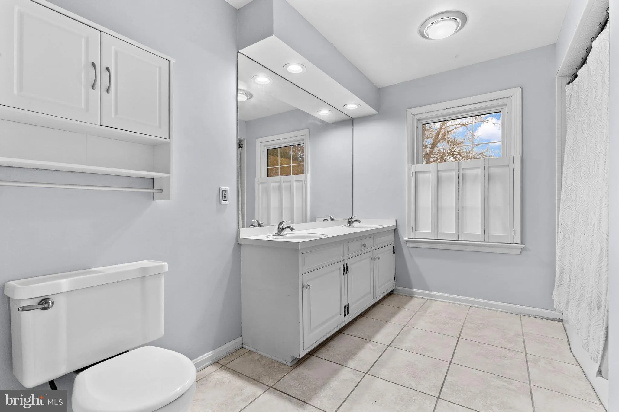 Camp Hill, Pennsylvania 17011, United States, 5 Bedrooms Bedrooms, ,5 BathroomsBathrooms,Residential,Coming Soon,95843