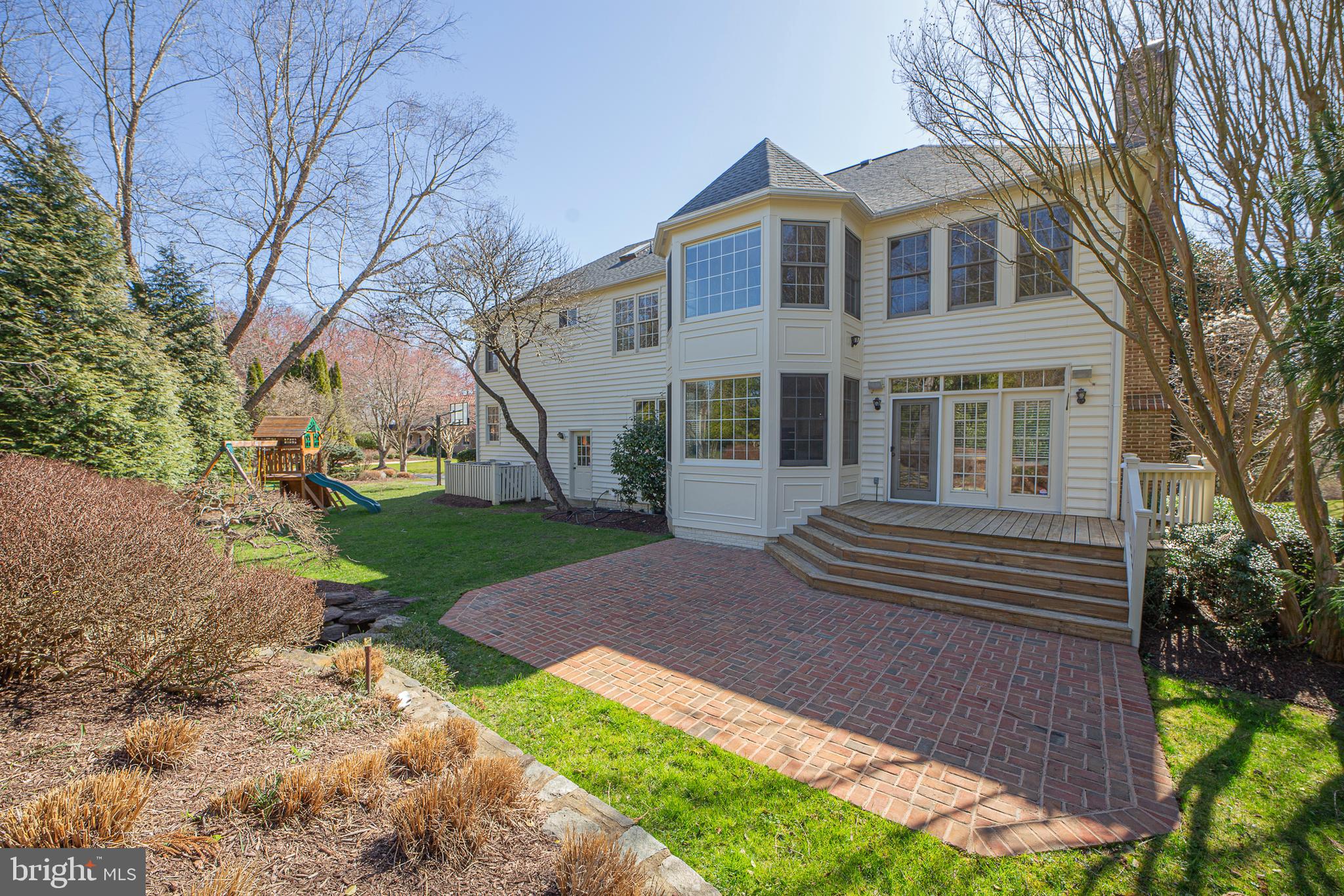 MCAULEY PARK - Residential