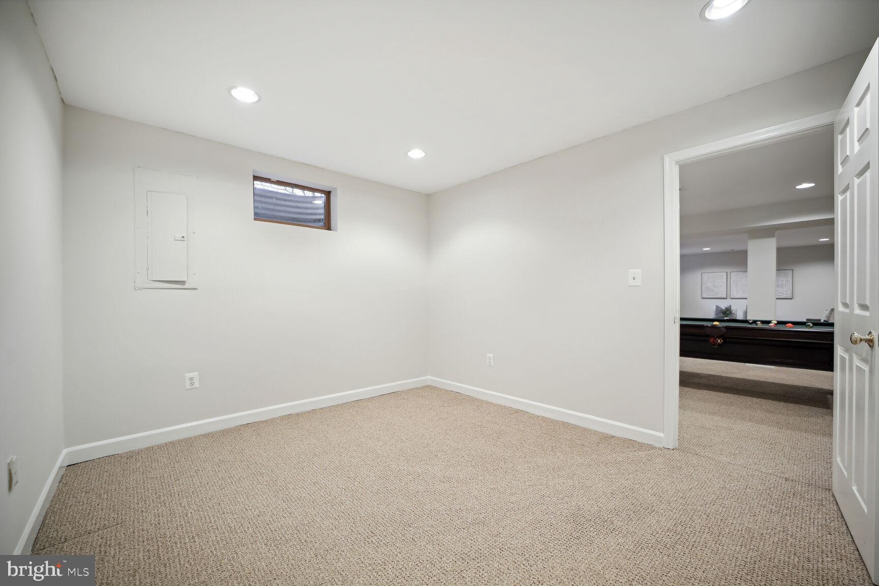 MCAULEY PARK - Residential