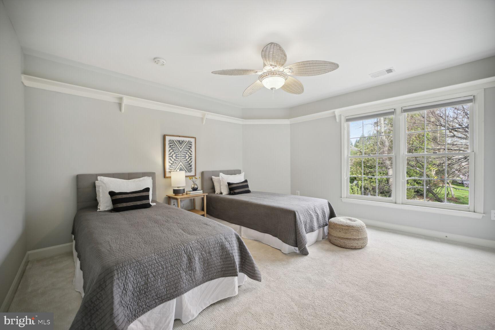 MCAULEY PARK - Residential