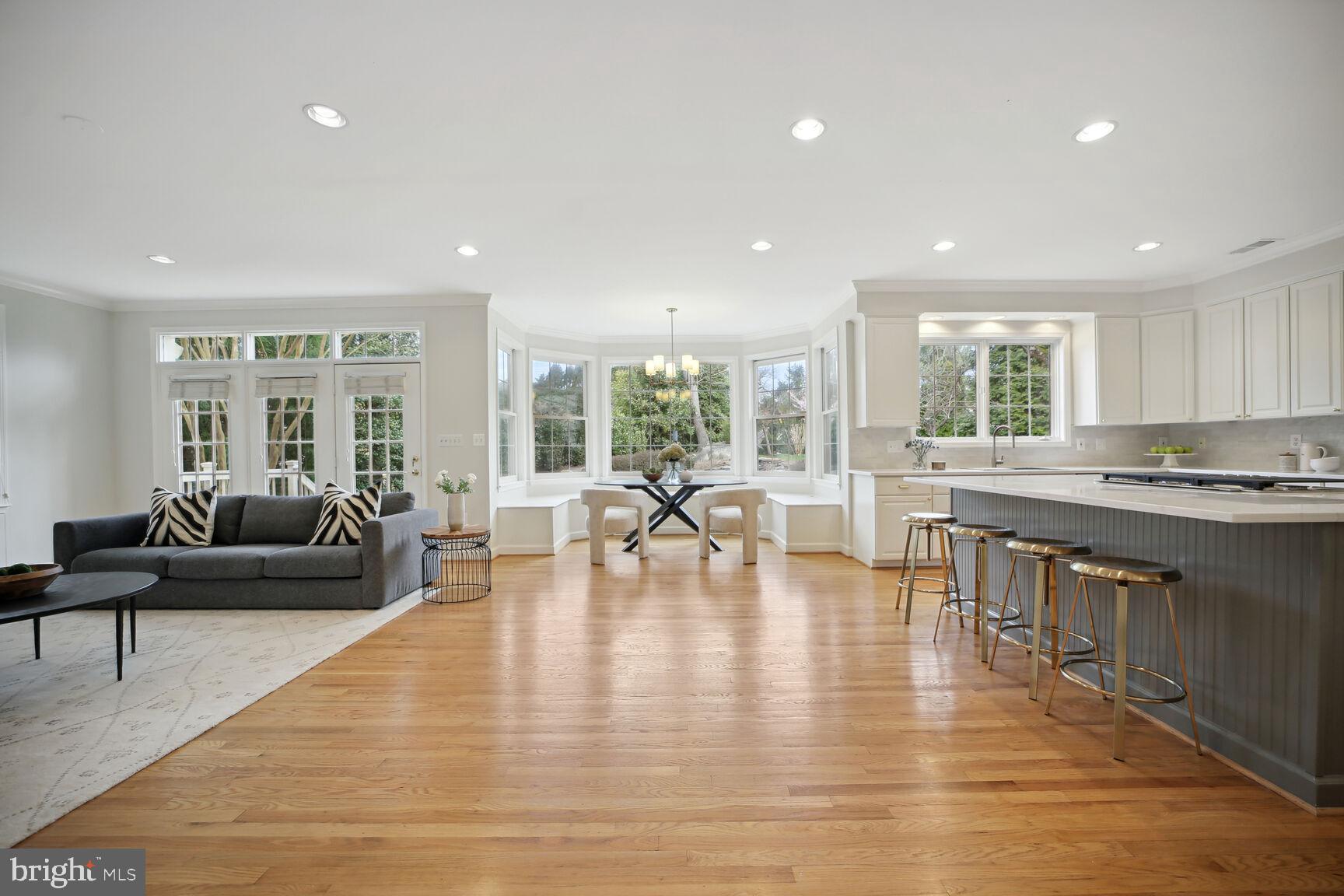 MCAULEY PARK - Residential