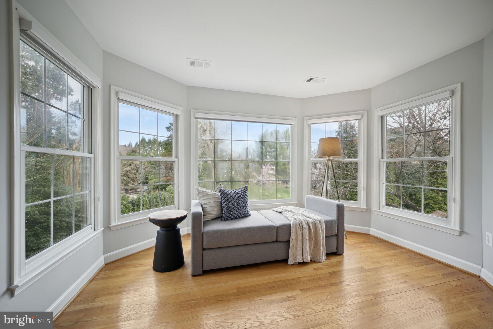 MCAULEY PARK - Residential