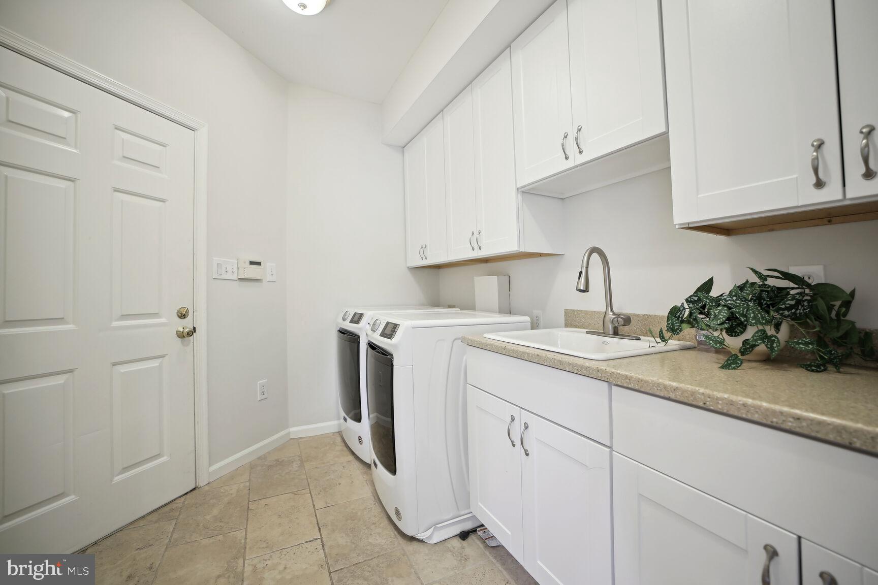 MCAULEY PARK - Residential