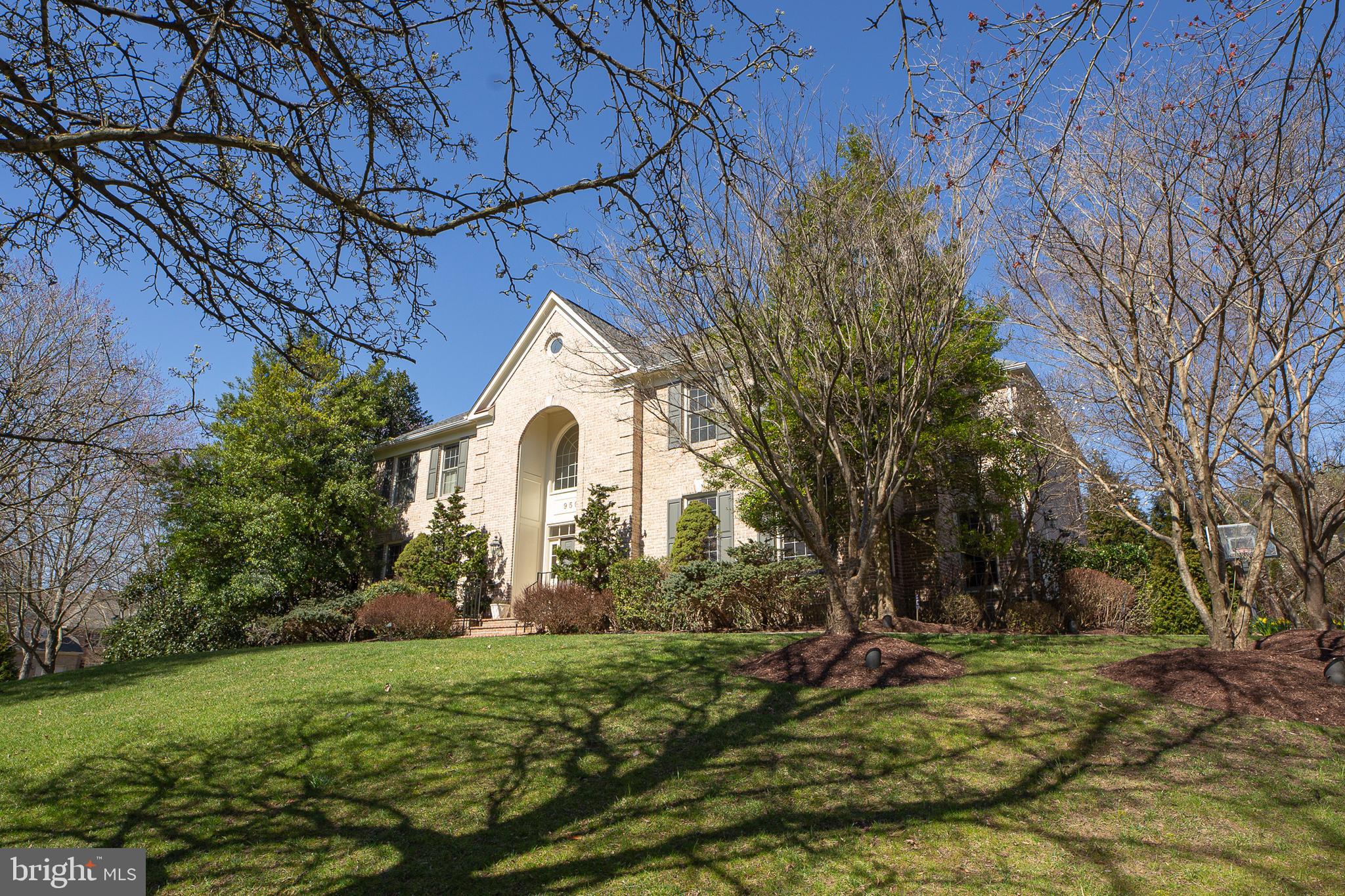 MCAULEY PARK - Residential