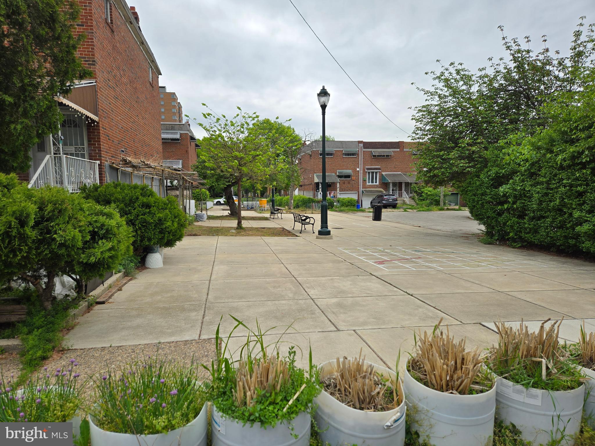 YORKTOWN - Residential