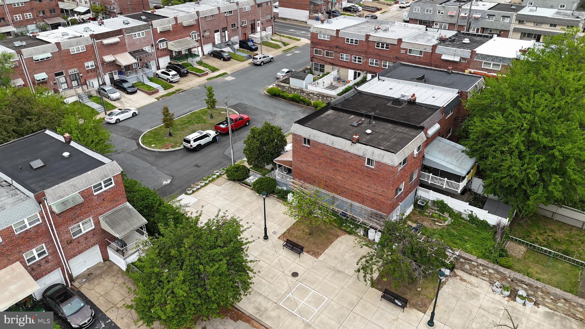 YORKTOWN - Residential