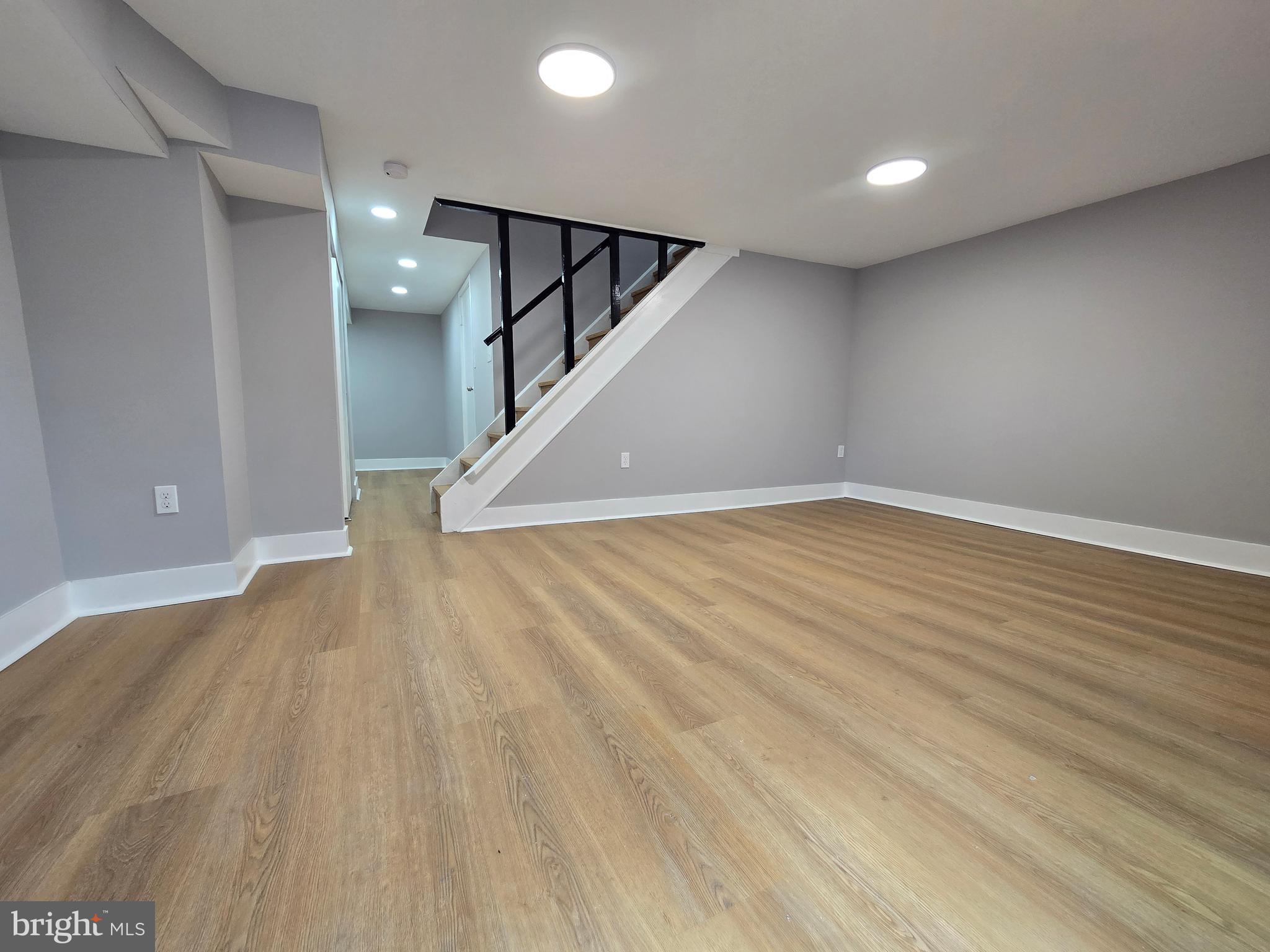 YORKTOWN - Residential