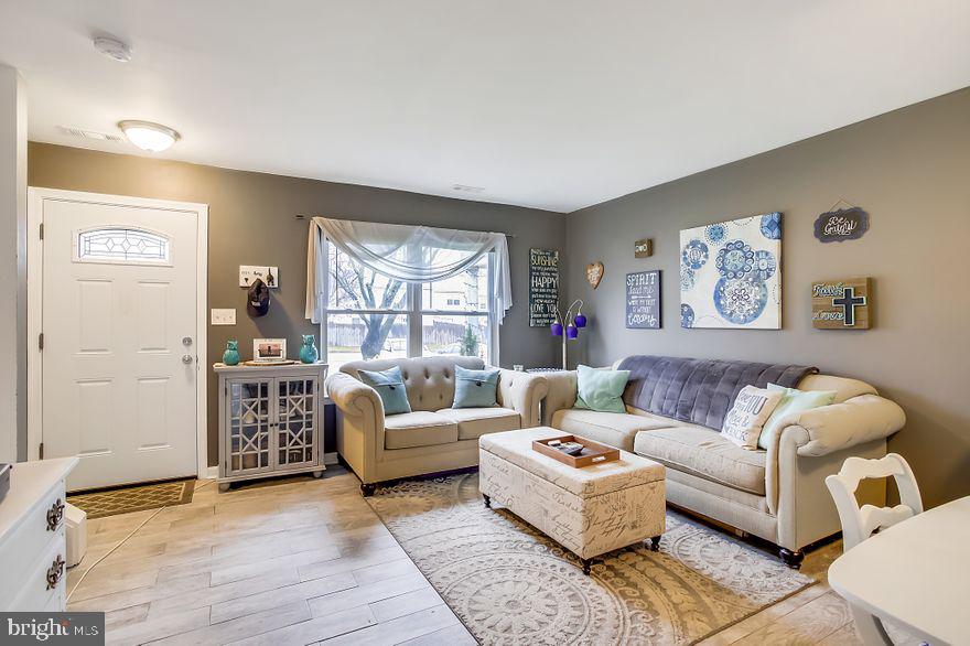 VILLAGE OF PAWNEE - Residential