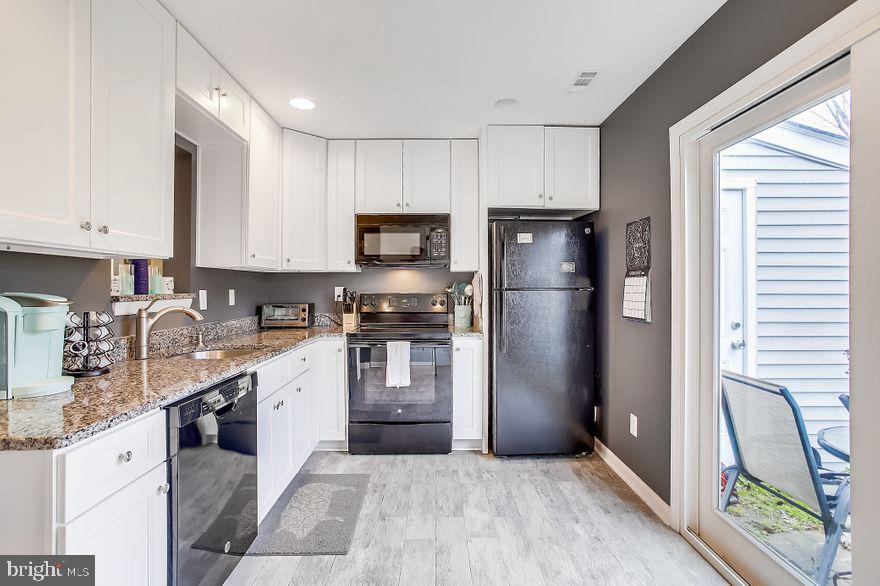 VILLAGE OF PAWNEE - Residential