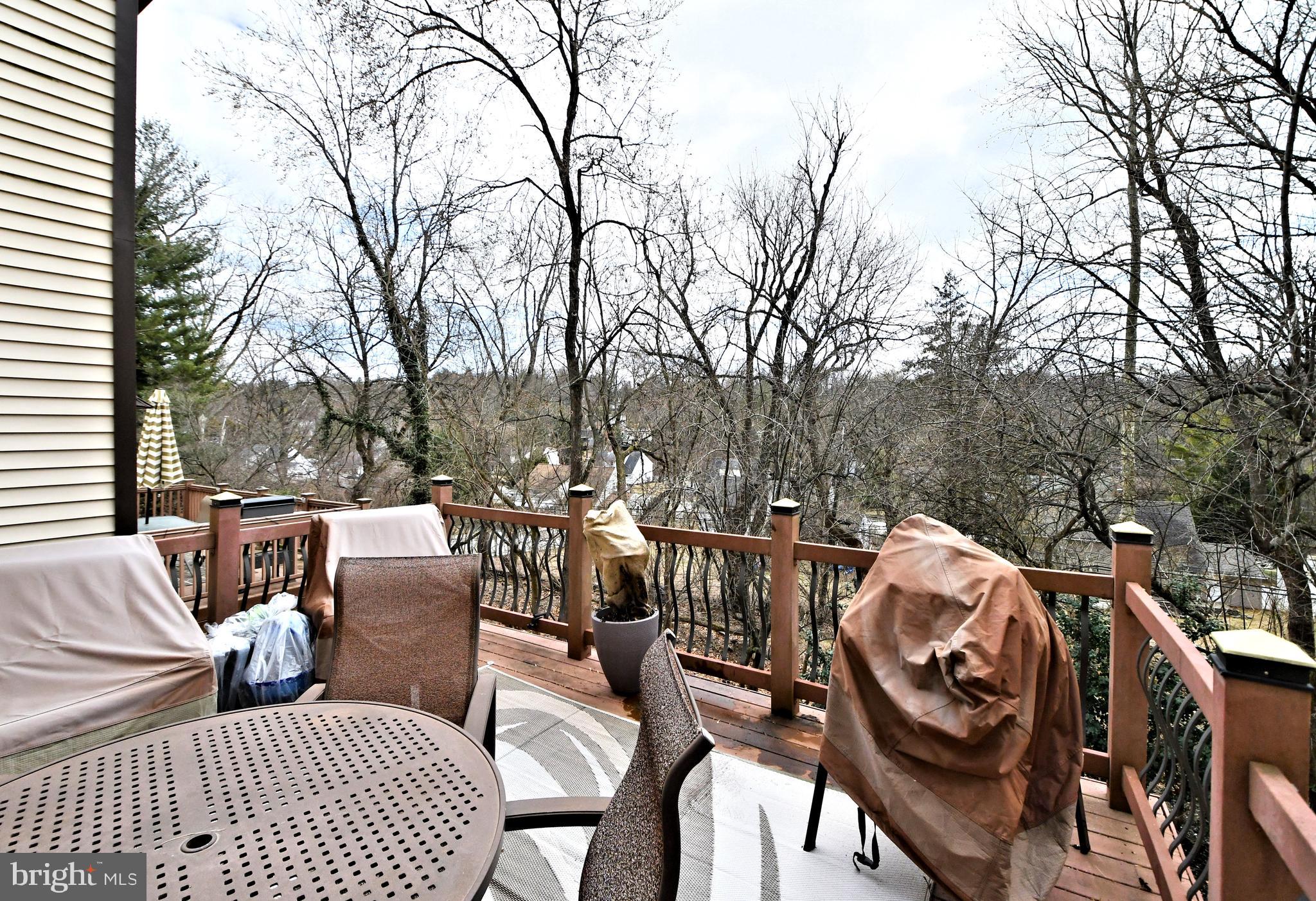 STOTESBURY TWHSE - Residential