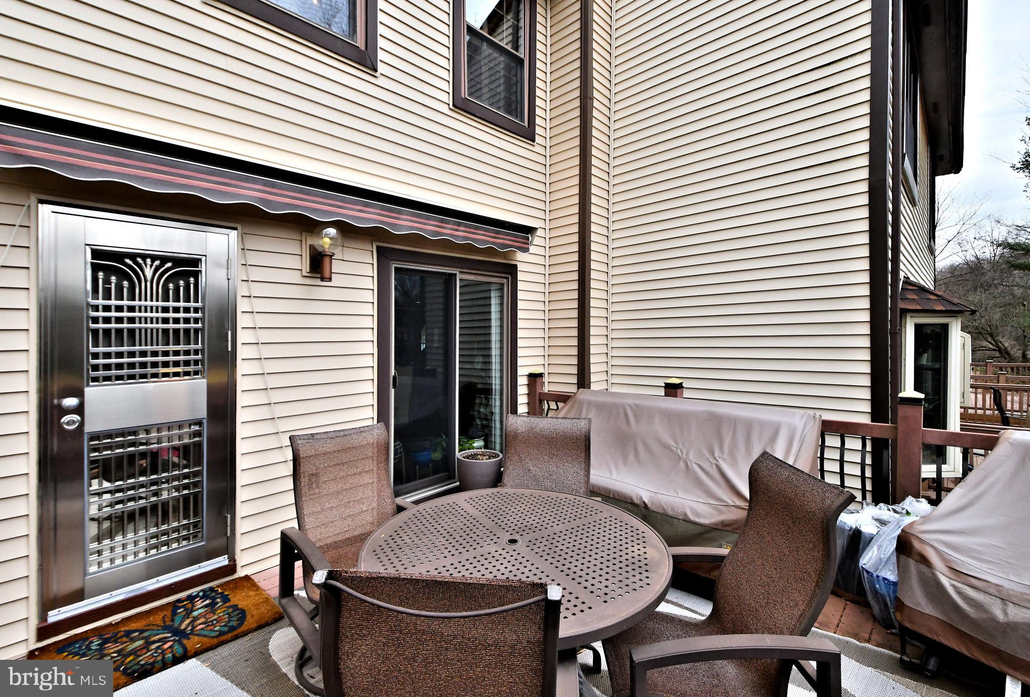 STOTESBURY TWHSE - Residential