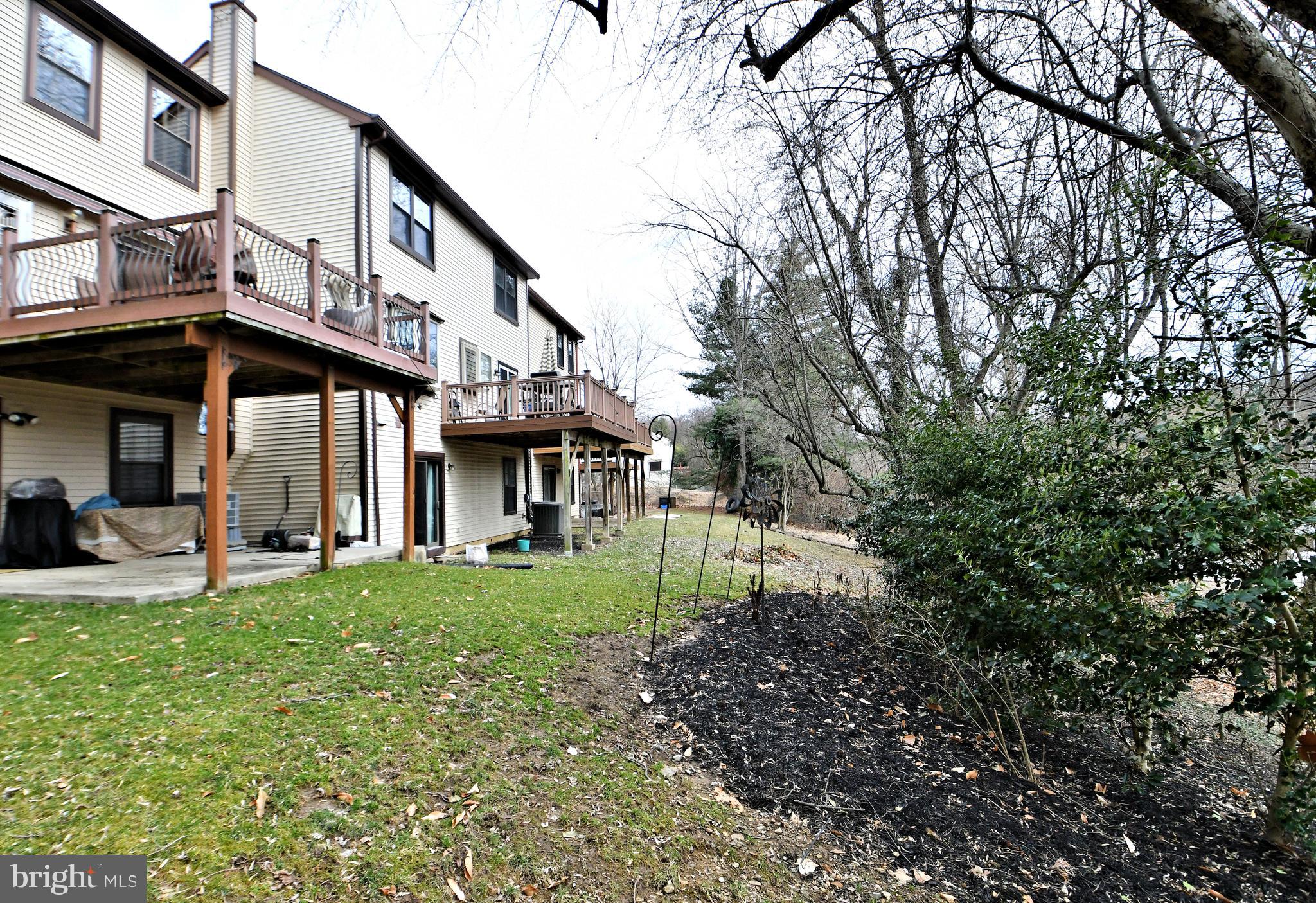 STOTESBURY TWHSE - Residential