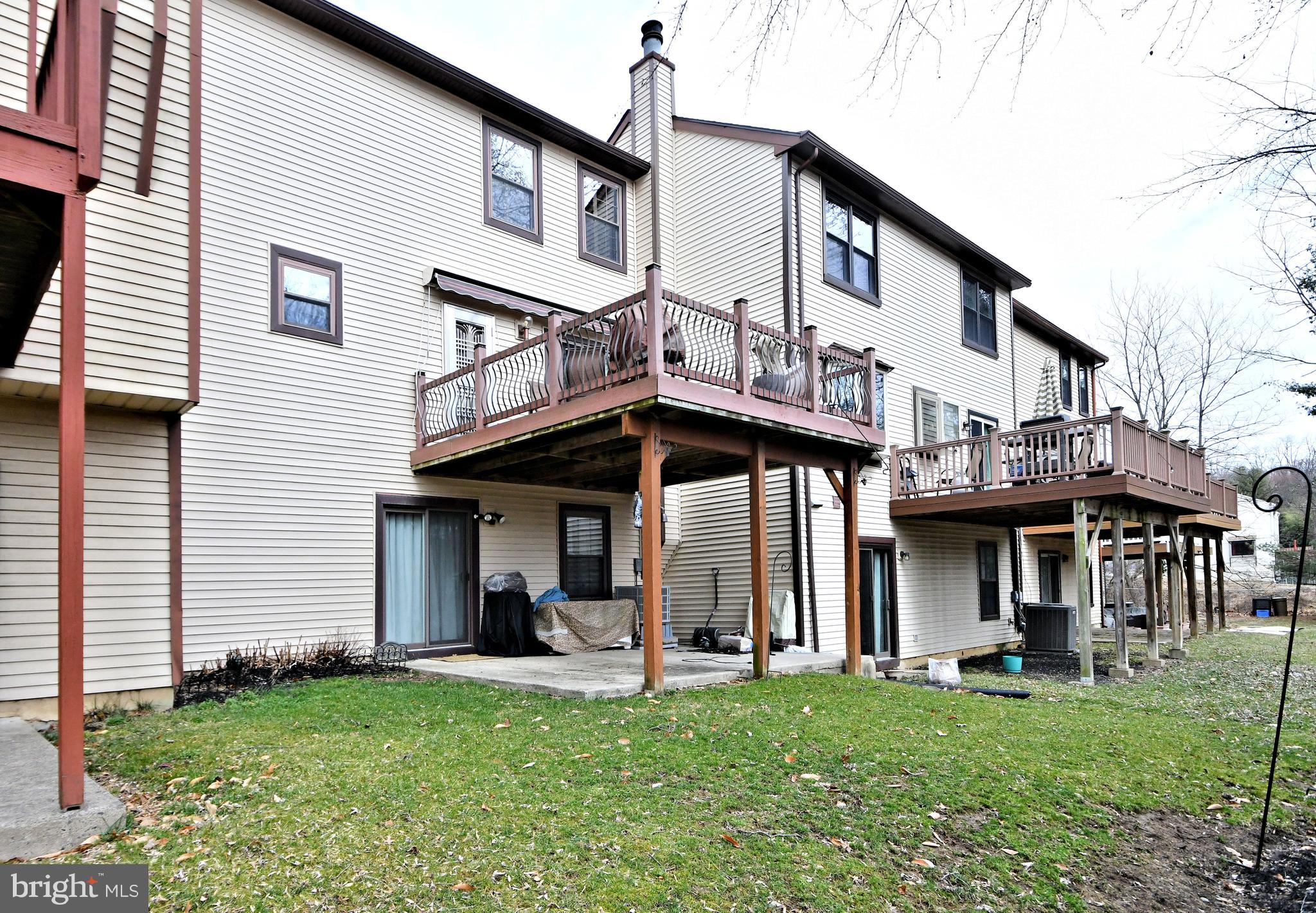 STOTESBURY TWHSE - Residential