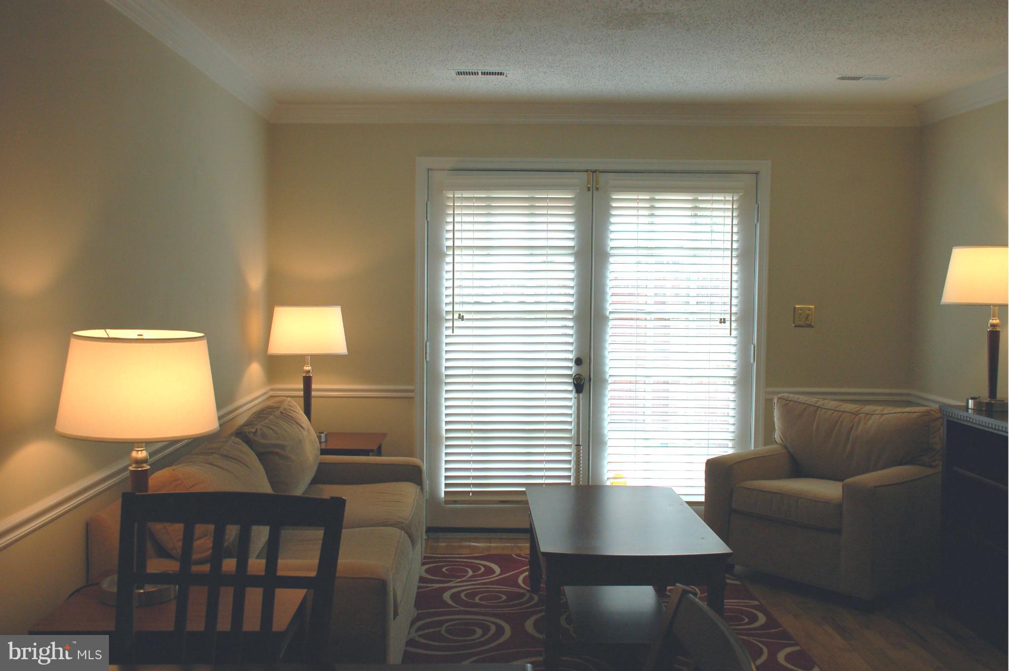 OLD TOWN - Residential Lease