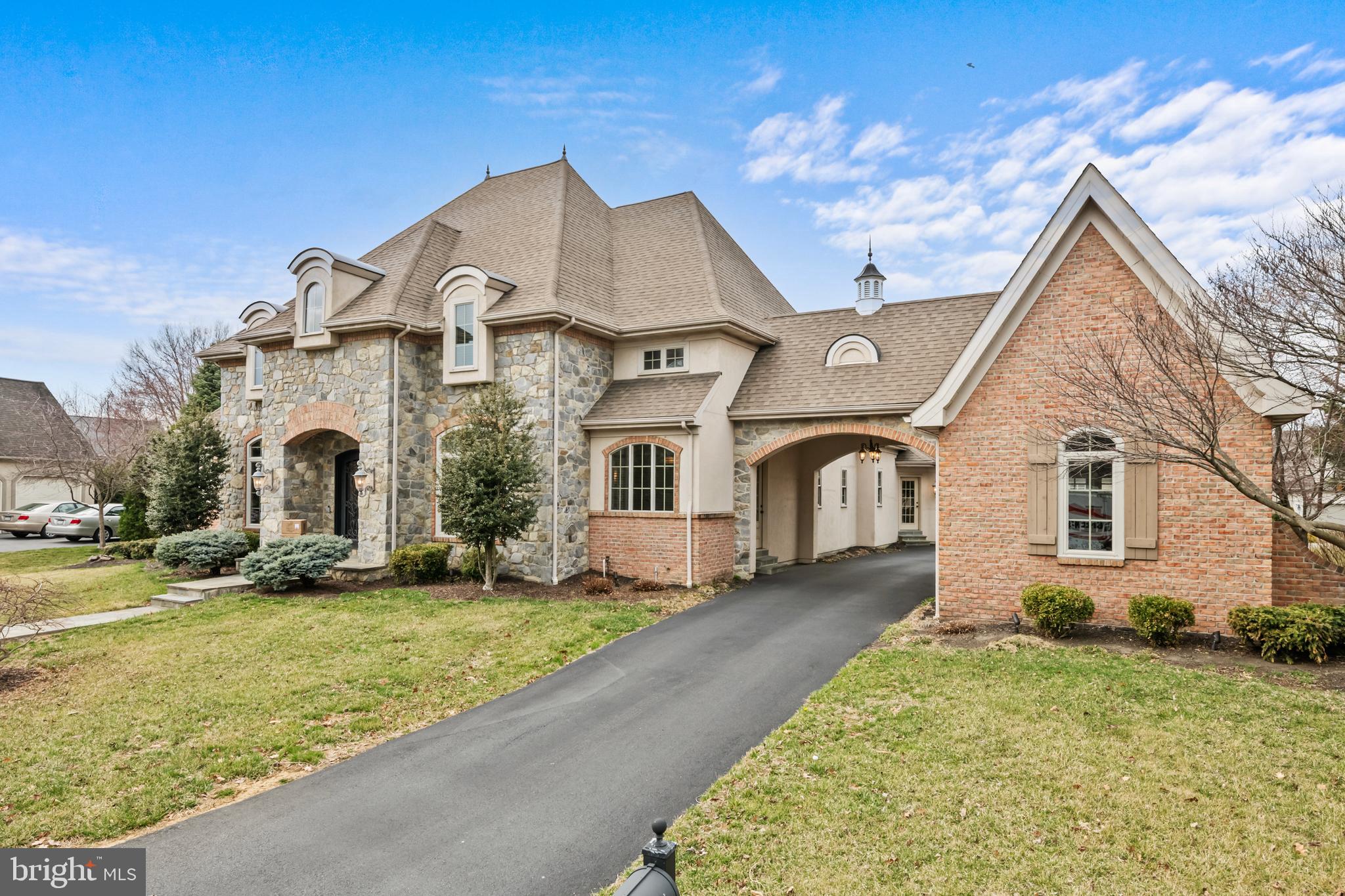 Beautiful home in Bent Creek Country Club, Manheim Township, Reidenbaugh Elementary School.
