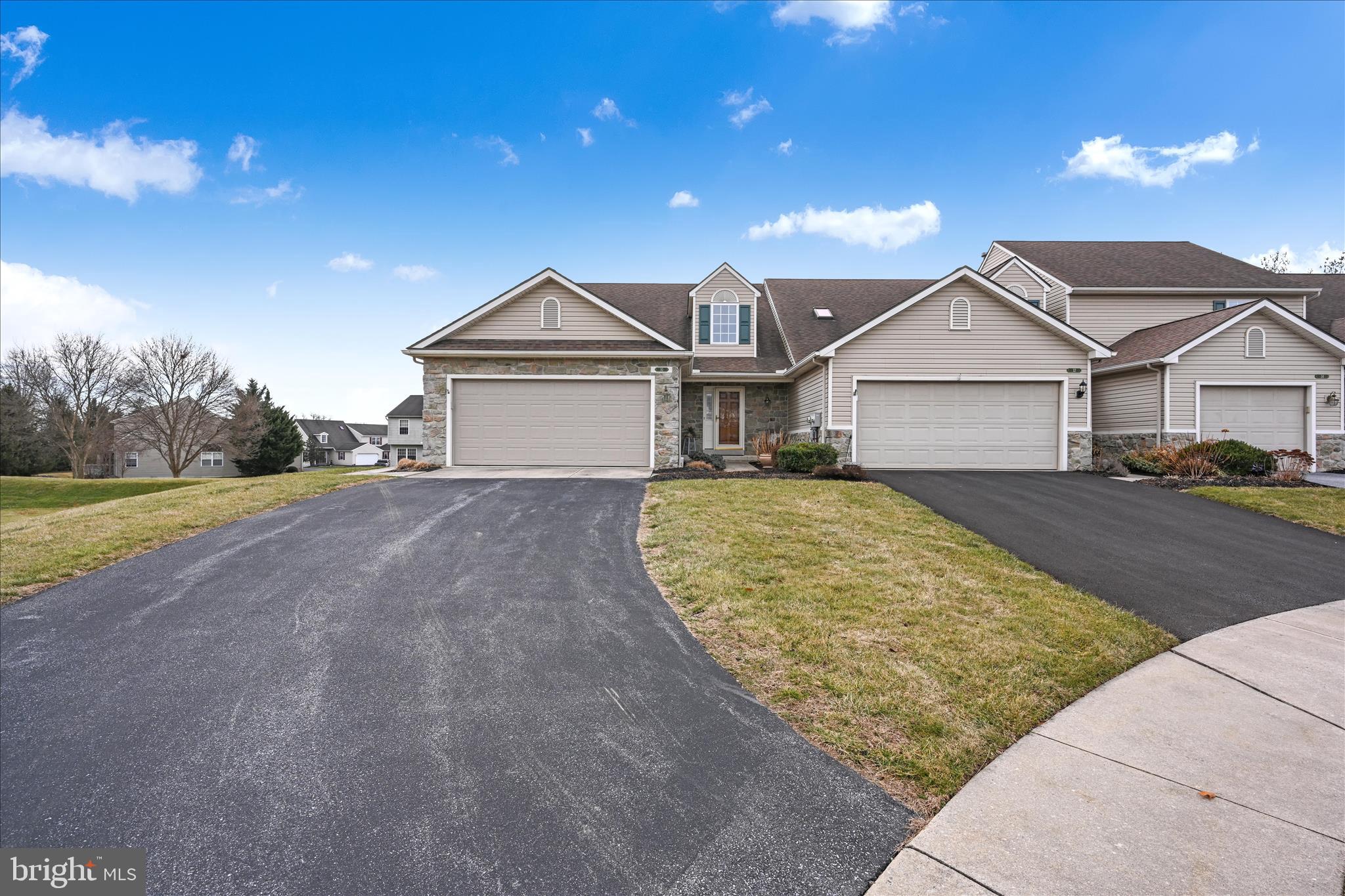GRANDVIEW MEADOWS - Residential