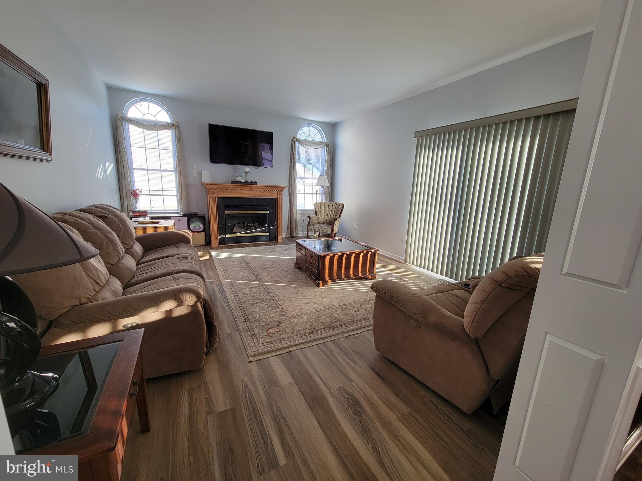 OAK VIEW ESTATES - Residential