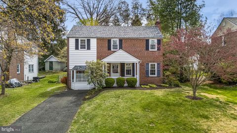 404 DRAYTON ROAD ORELAND PA 19075