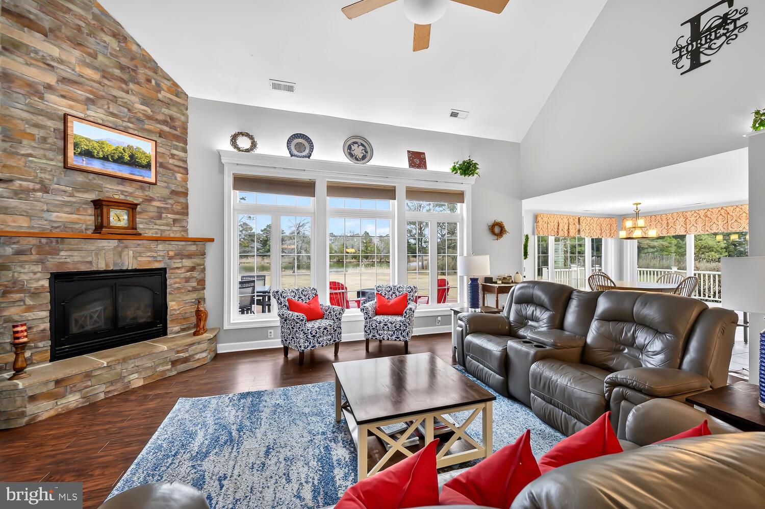 HERON HARBOUR - Residential