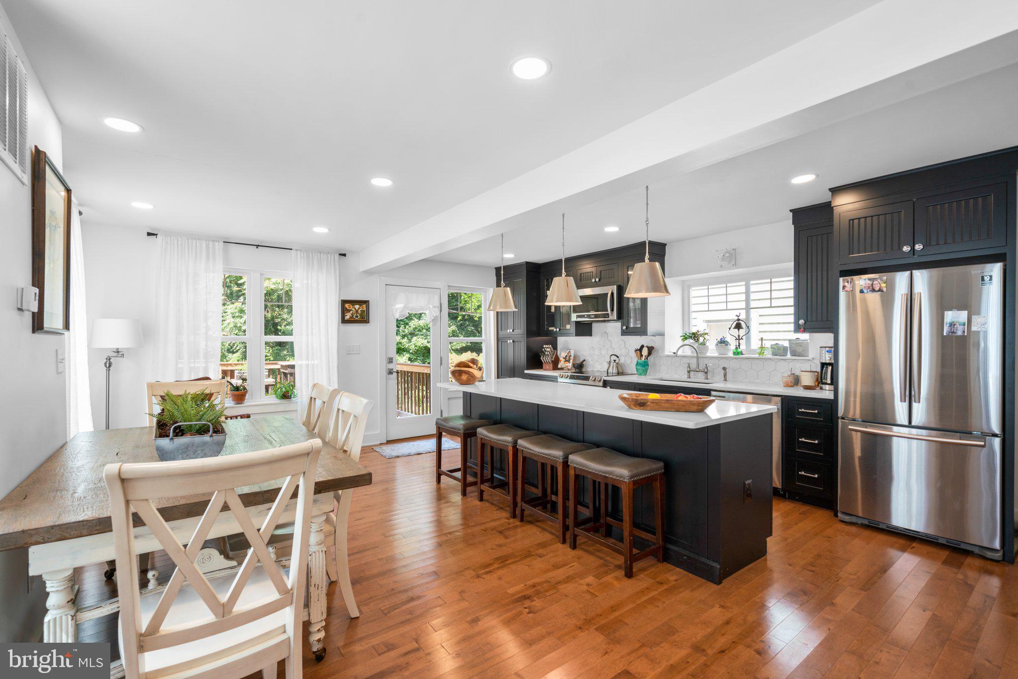 HOES HEIGHTS - Residential