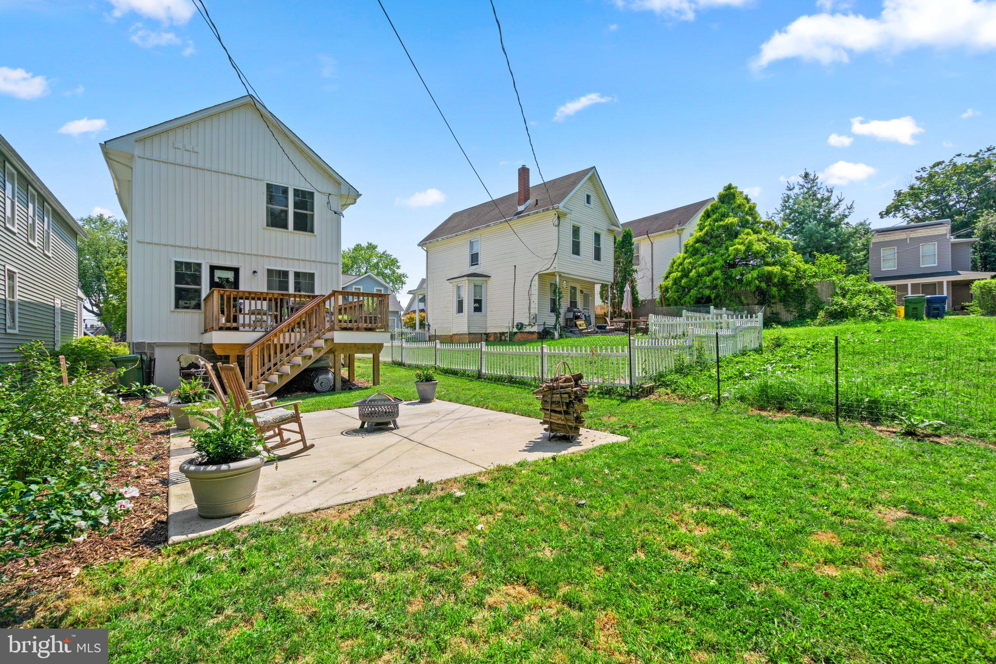 HOES HEIGHTS - Residential