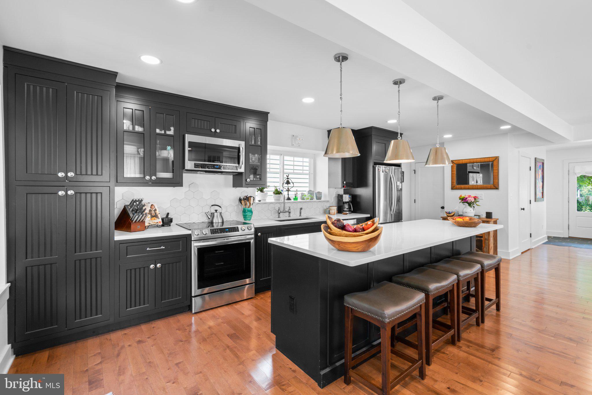 HOES HEIGHTS - Residential