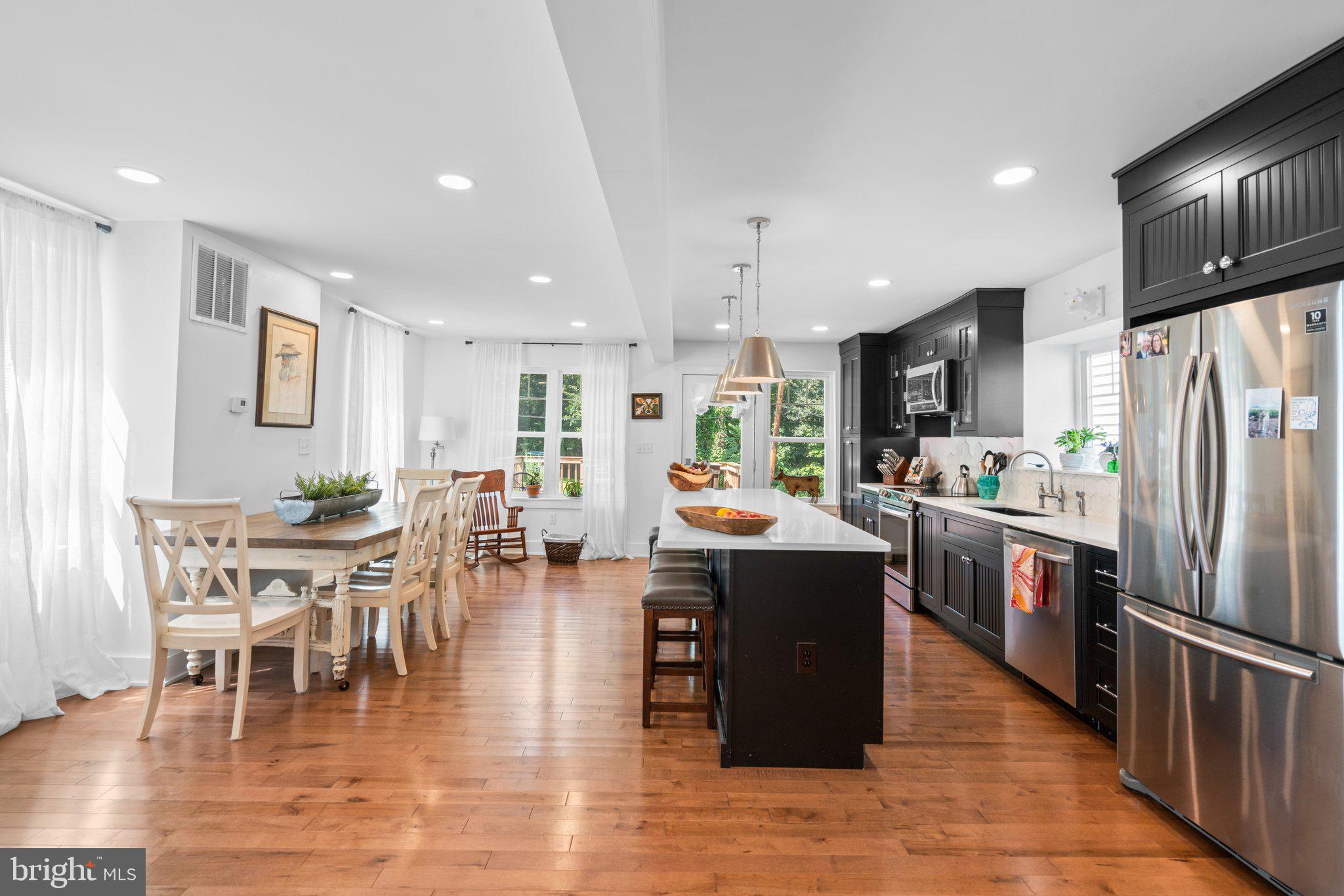 HOES HEIGHTS - Residential