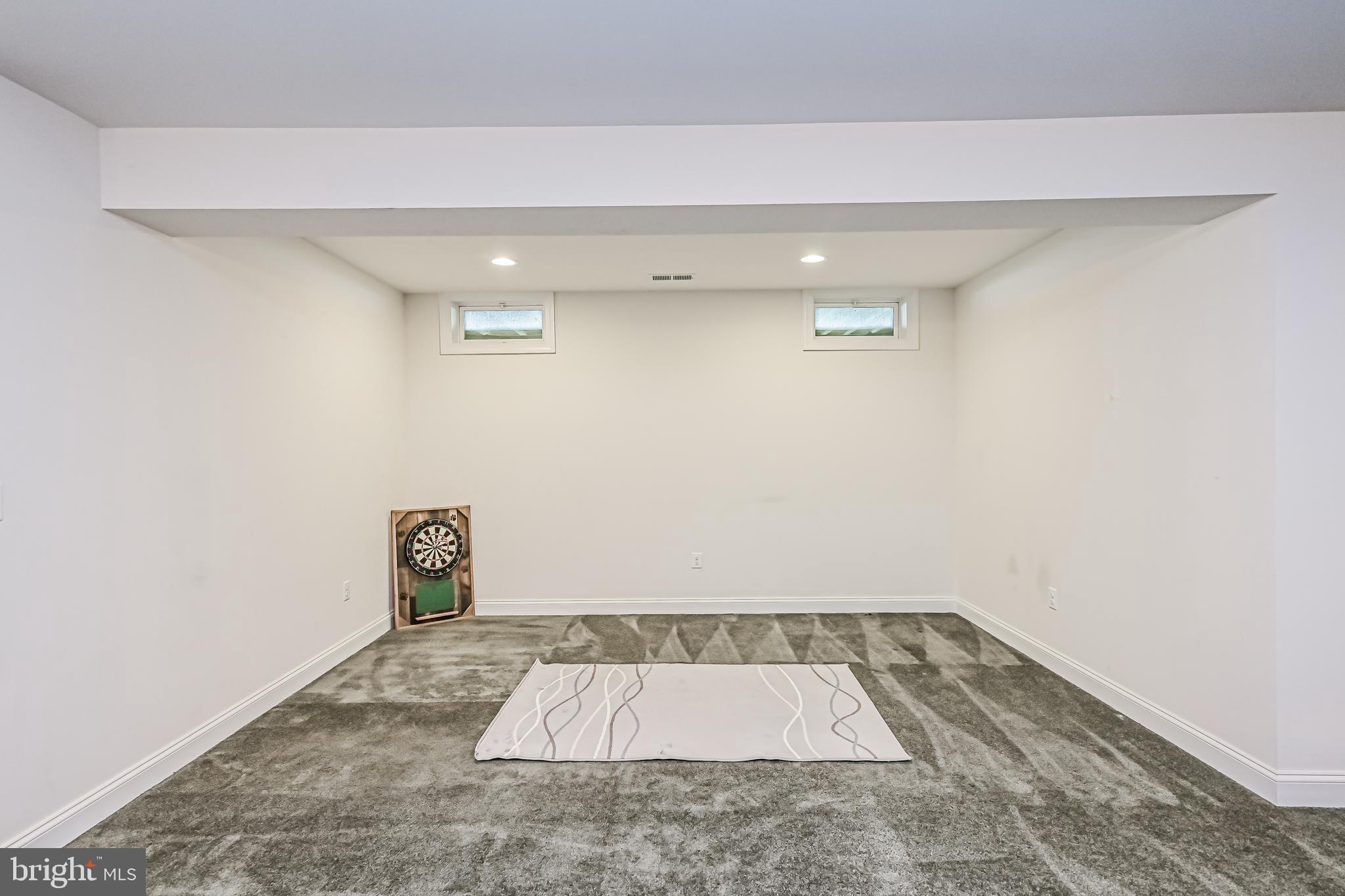 LIBERTY KNOLLS - Residential