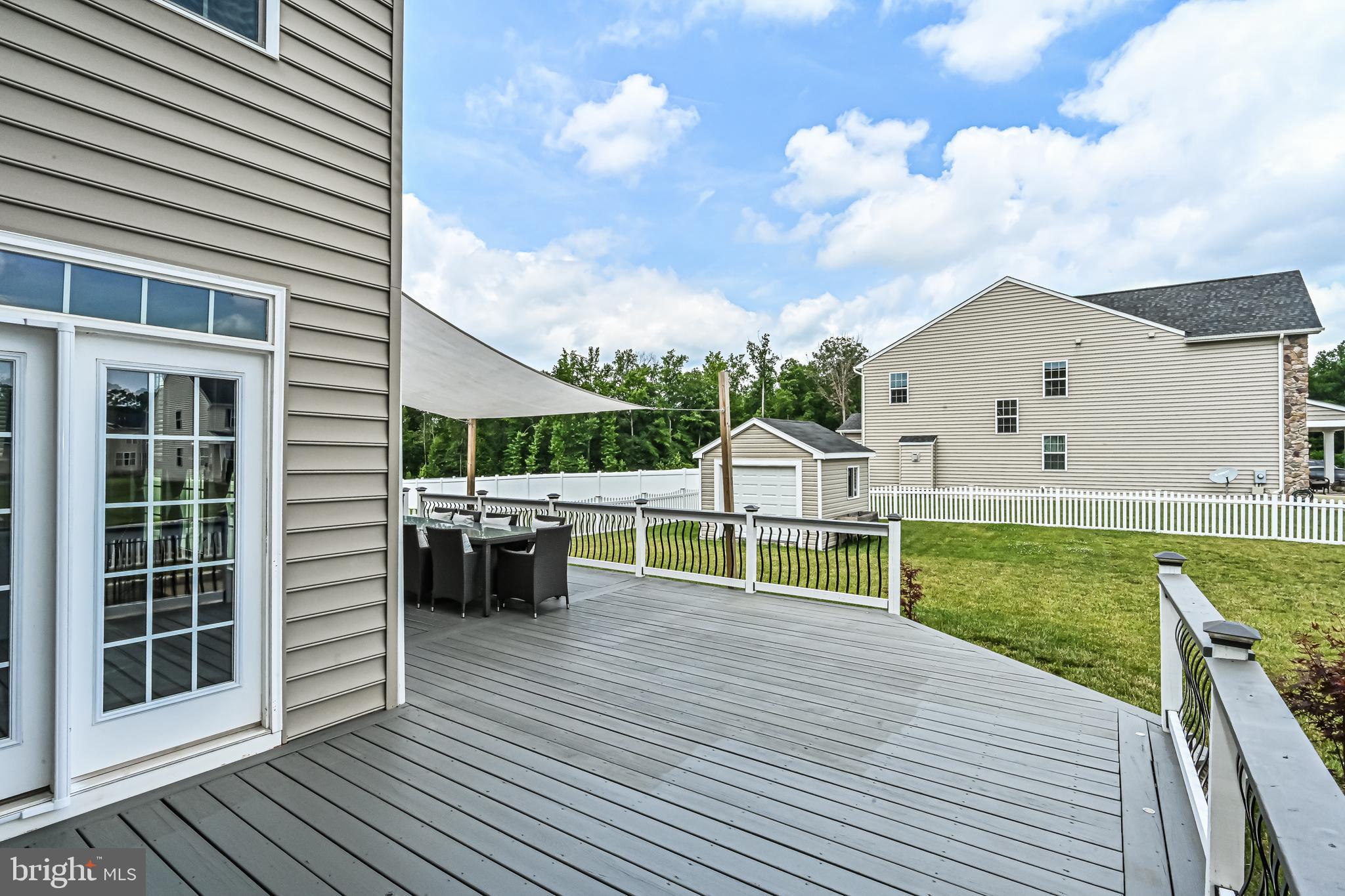 LIBERTY KNOLLS - Residential