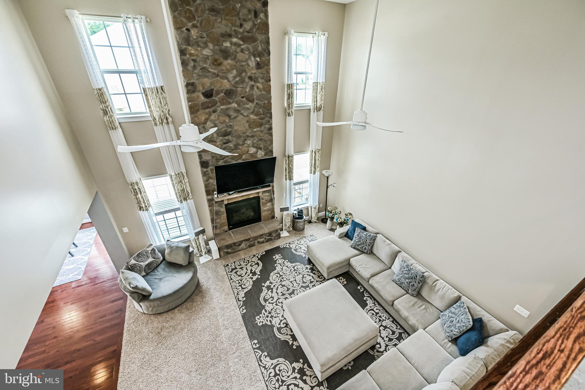 LIBERTY KNOLLS - Residential