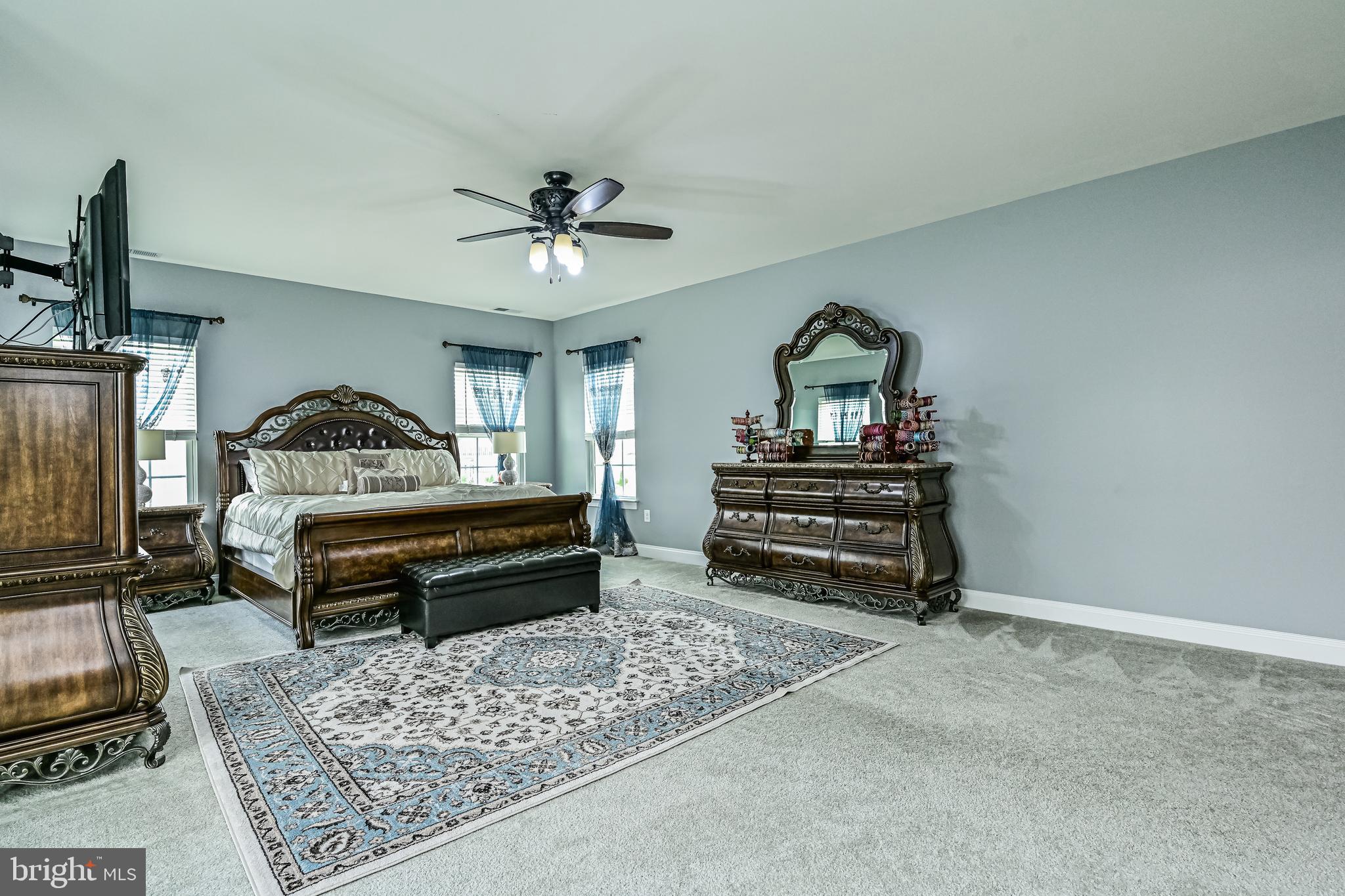 LIBERTY KNOLLS - Residential