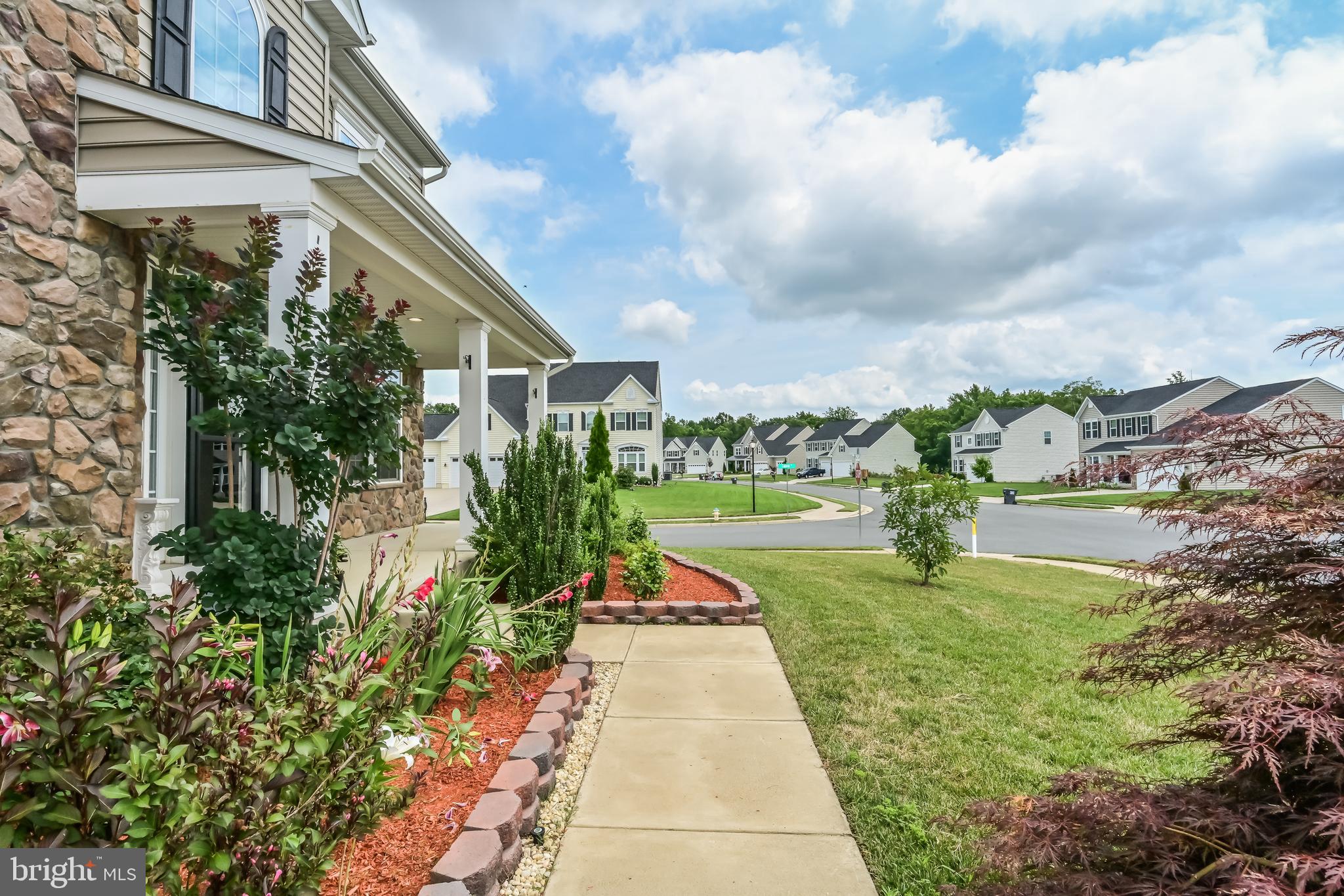 LIBERTY KNOLLS - Residential