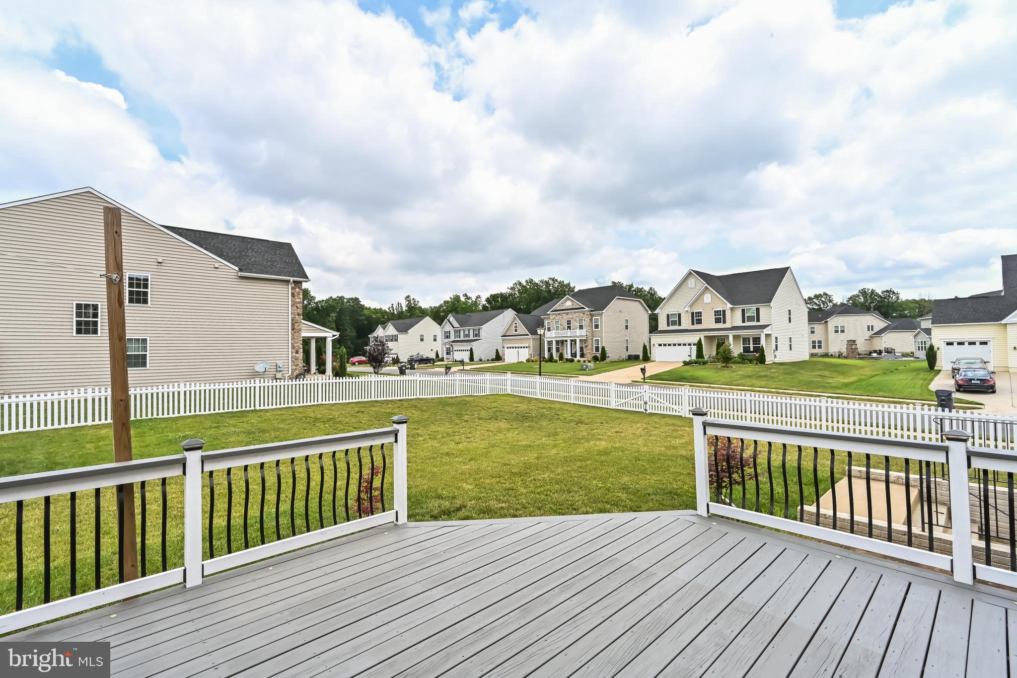 LIBERTY KNOLLS - Residential
