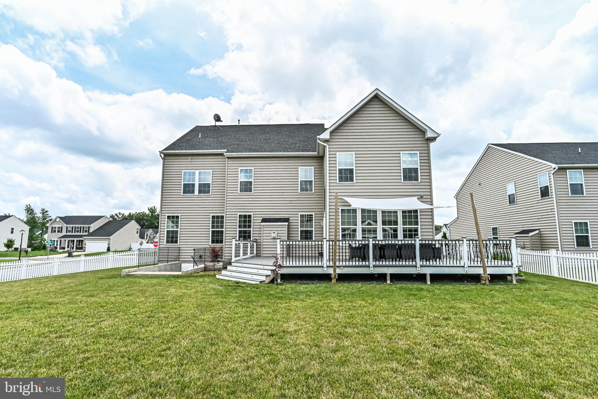 LIBERTY KNOLLS - Residential