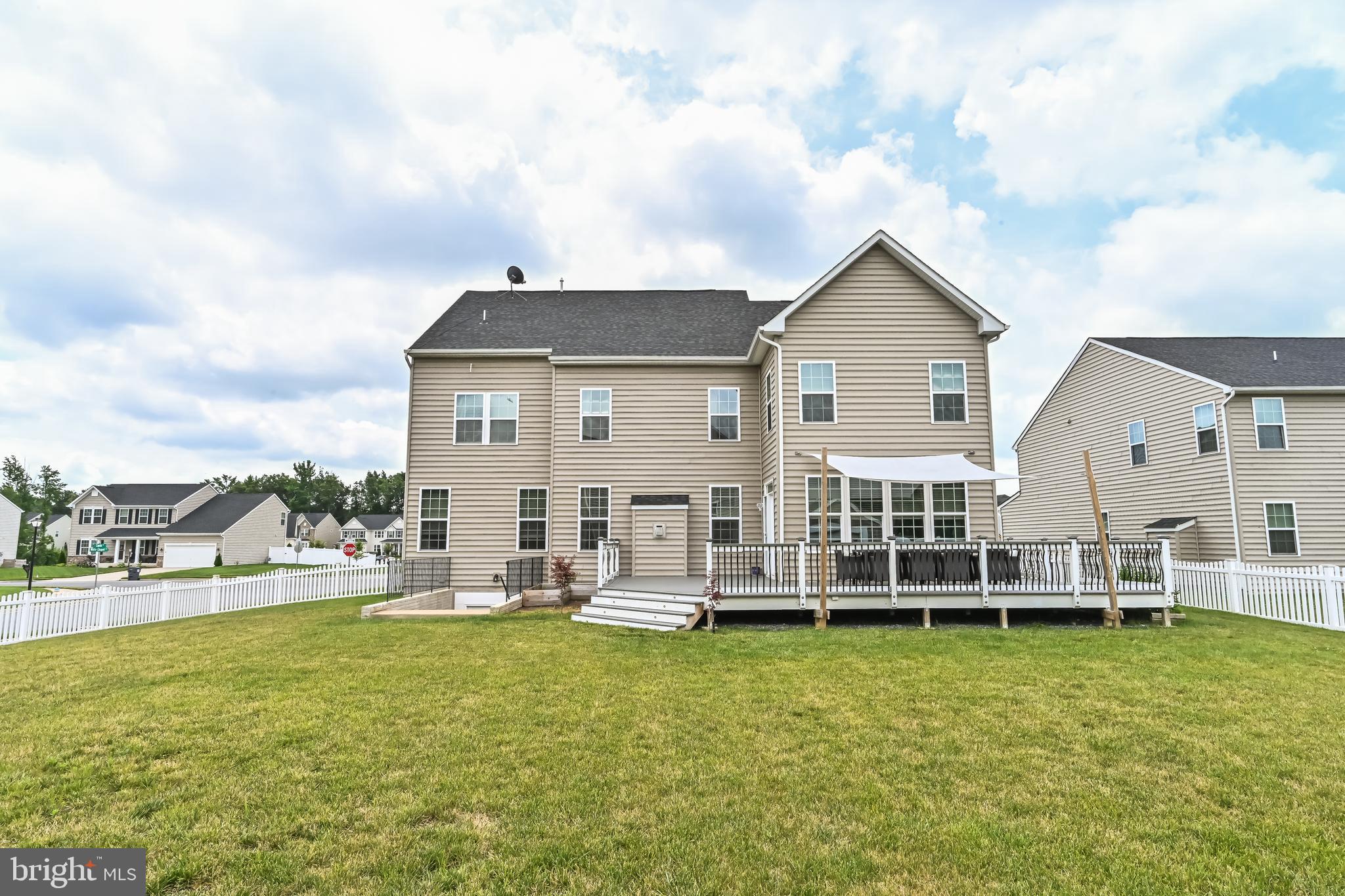 LIBERTY KNOLLS - Residential