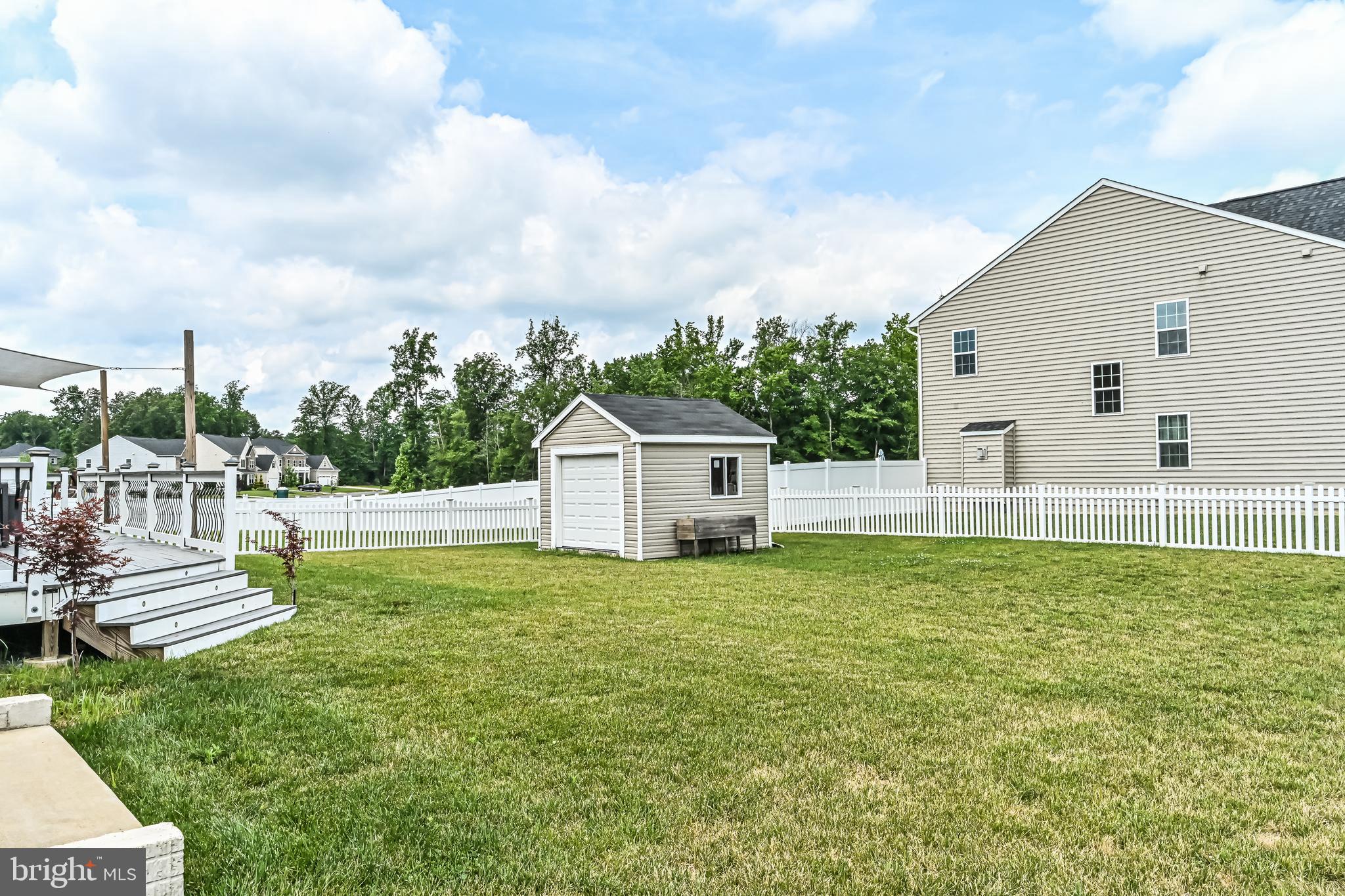 LIBERTY KNOLLS - Residential