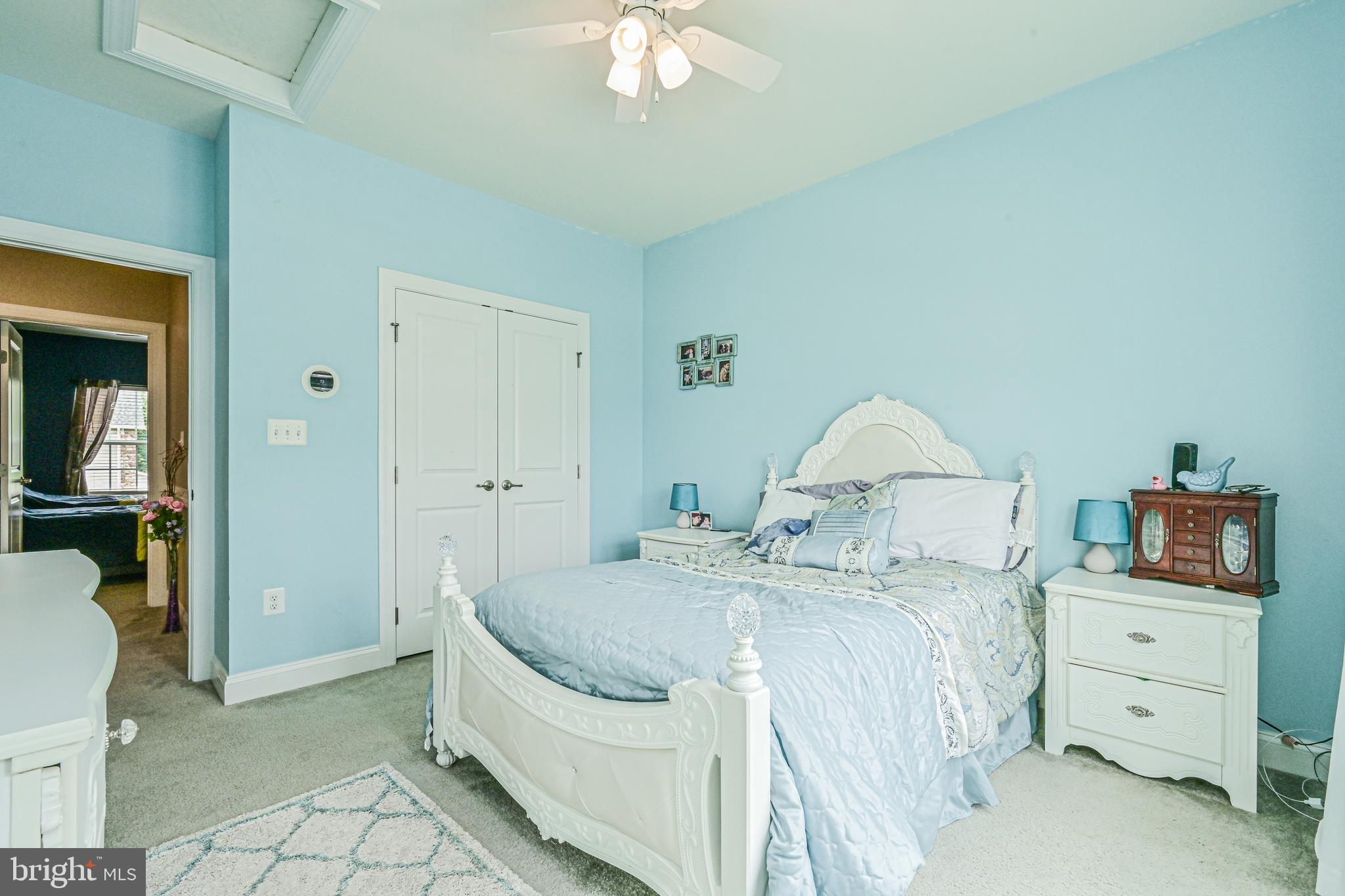 LIBERTY KNOLLS - Residential