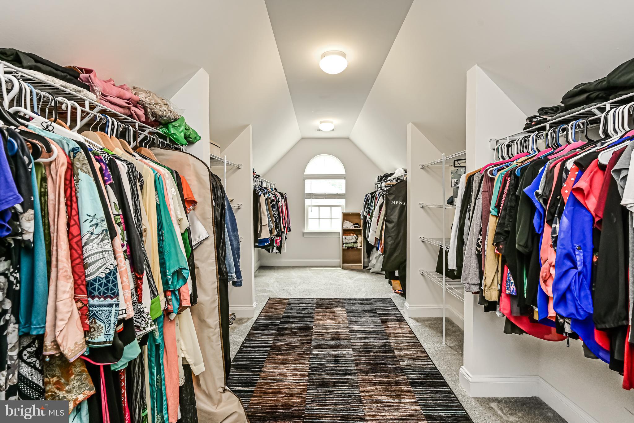 LIBERTY KNOLLS - Residential