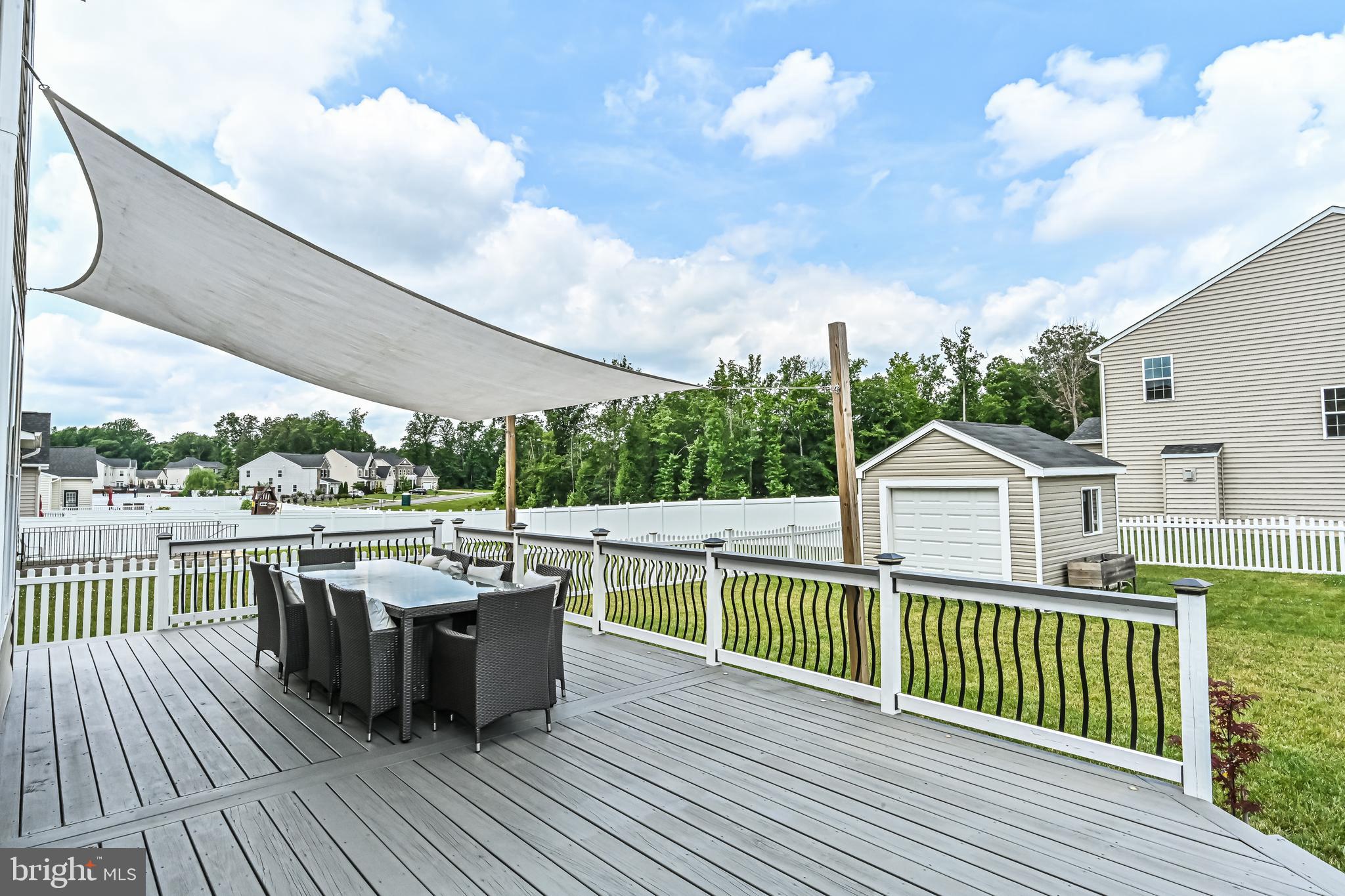 LIBERTY KNOLLS - Residential