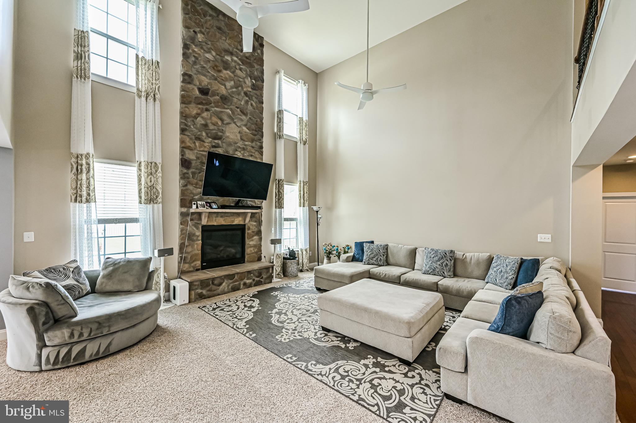 LIBERTY KNOLLS - Residential