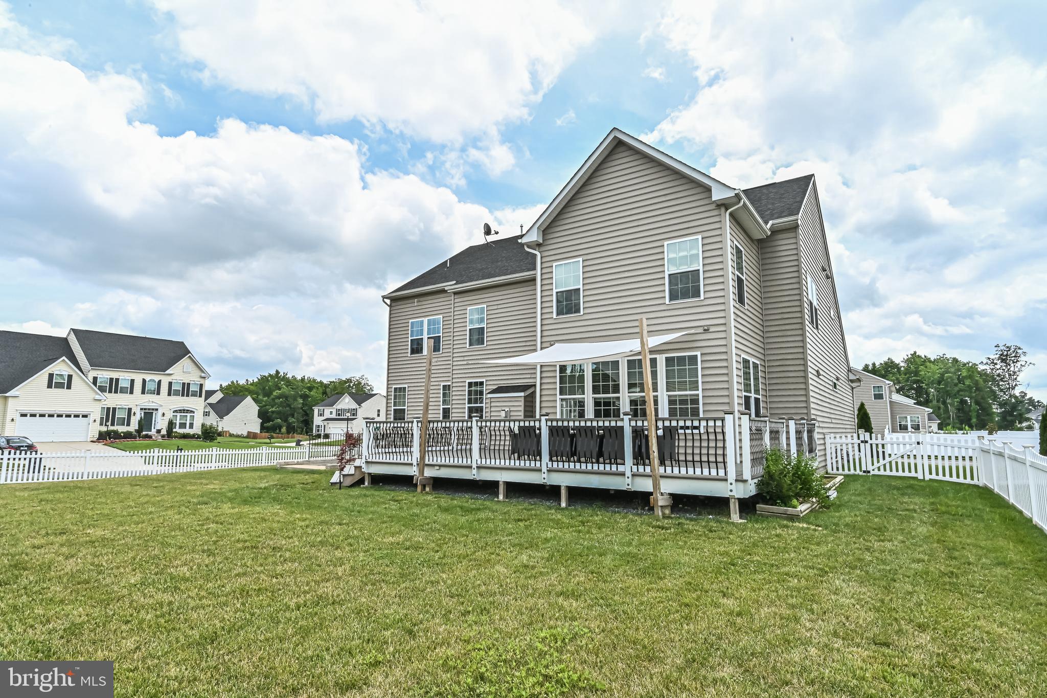 LIBERTY KNOLLS - Residential